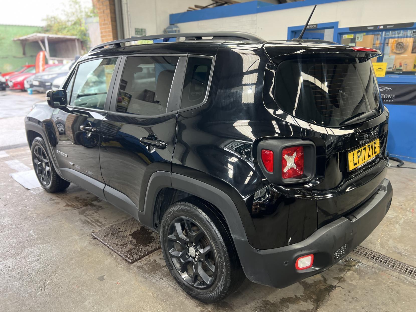 Jeep Renegade - Image 8