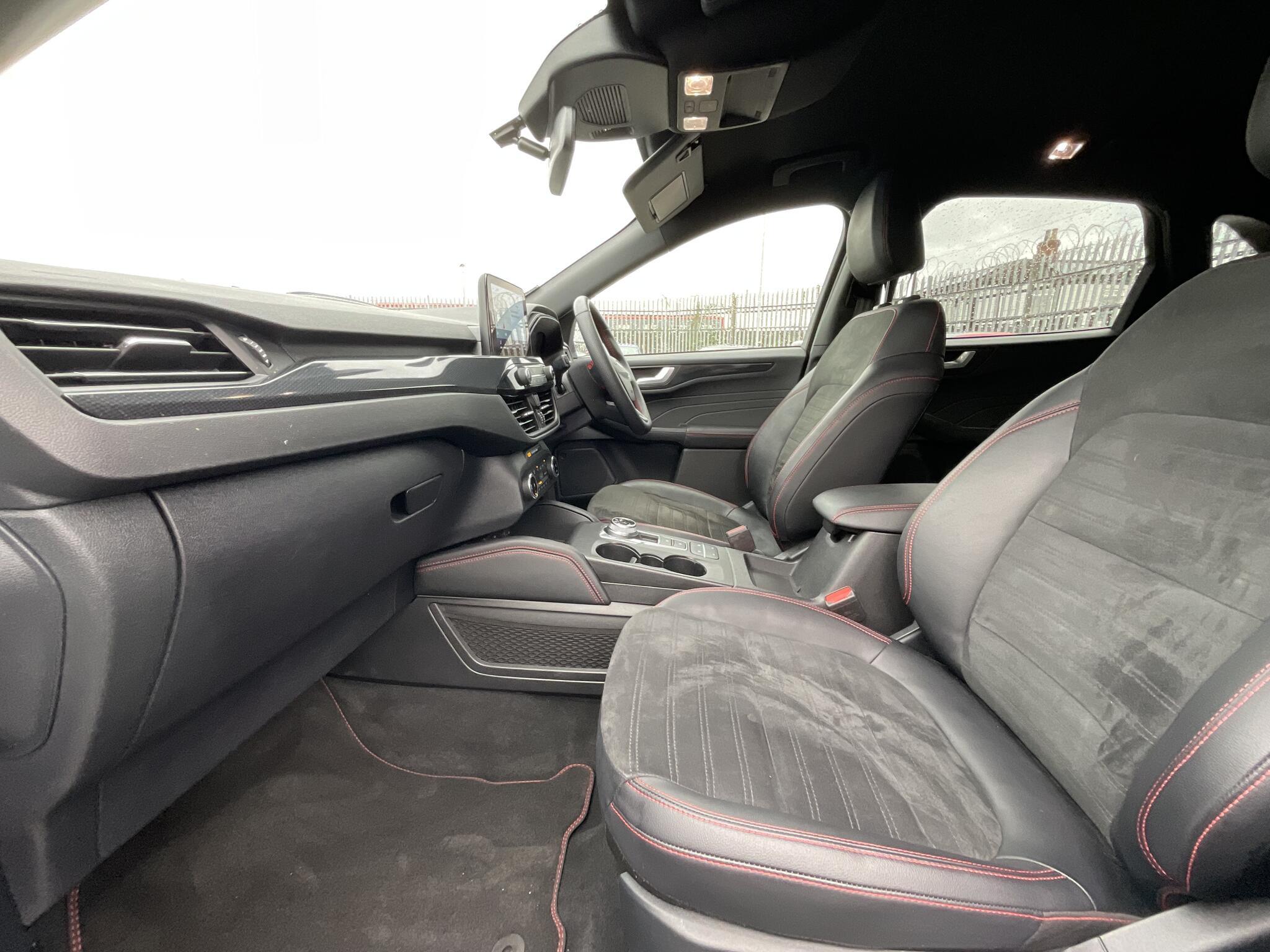 Ford Kuga - Image 19