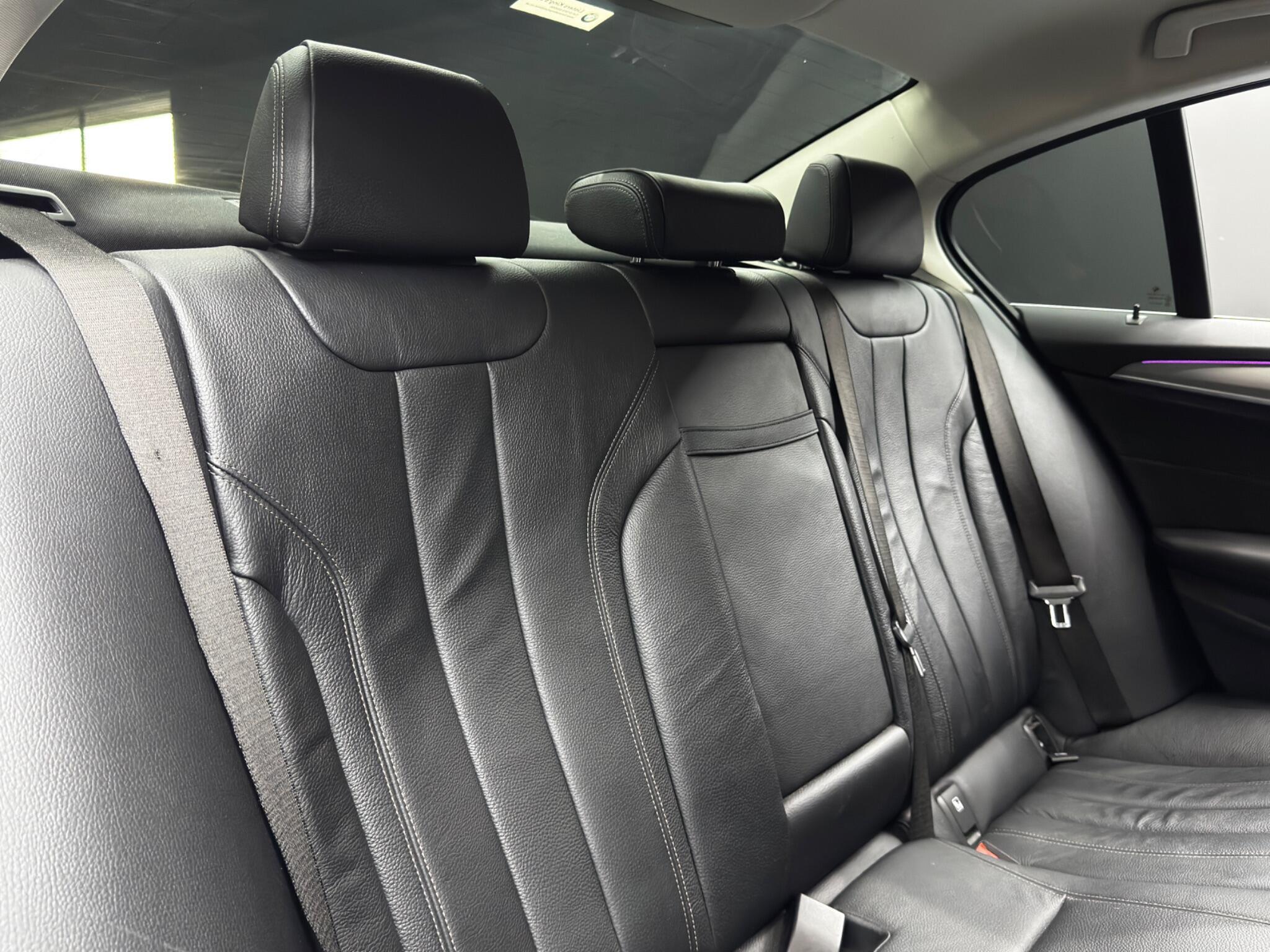 BMW 5 Series - Image 15