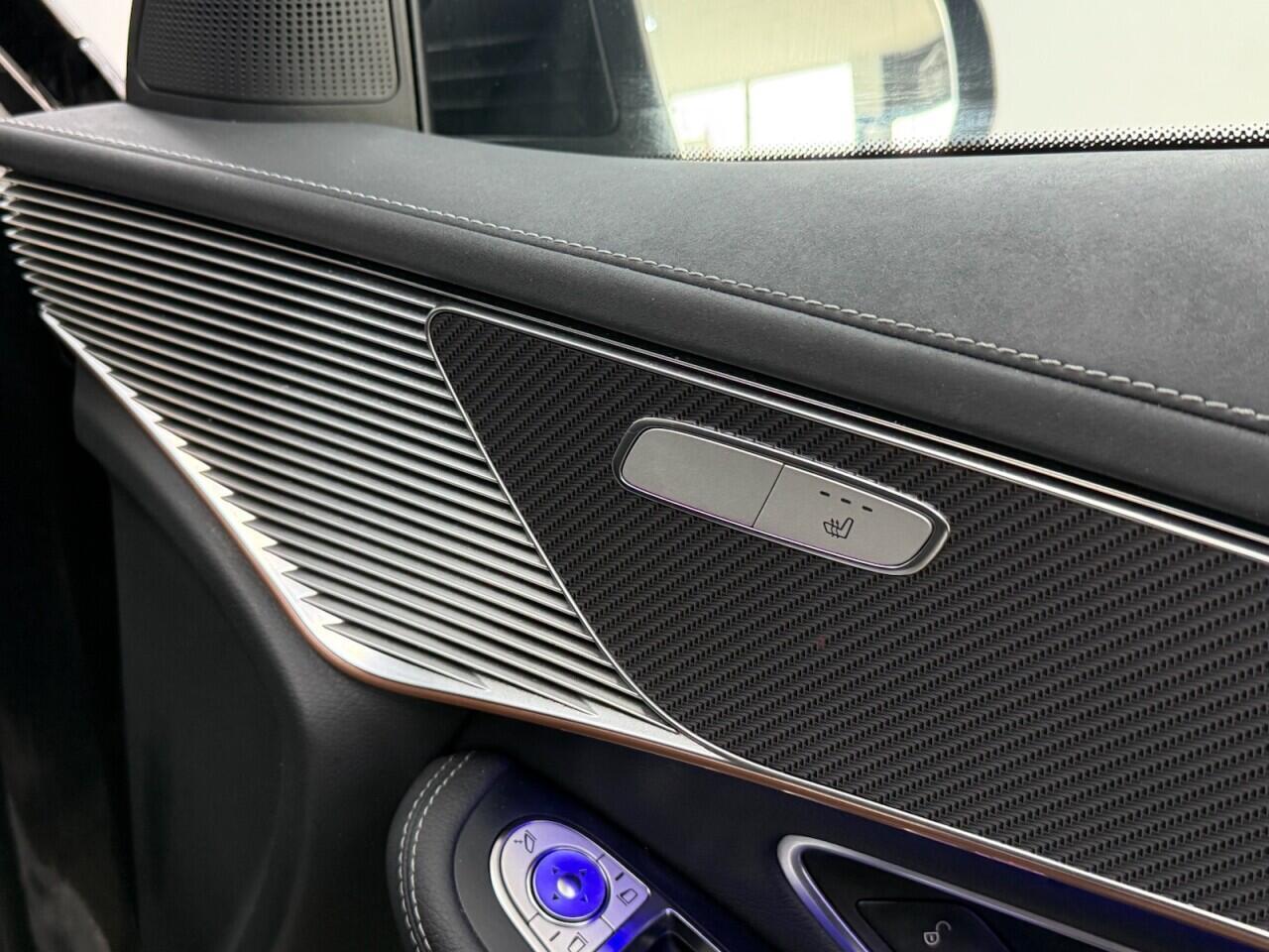 Mercedes Eqc - Image 19