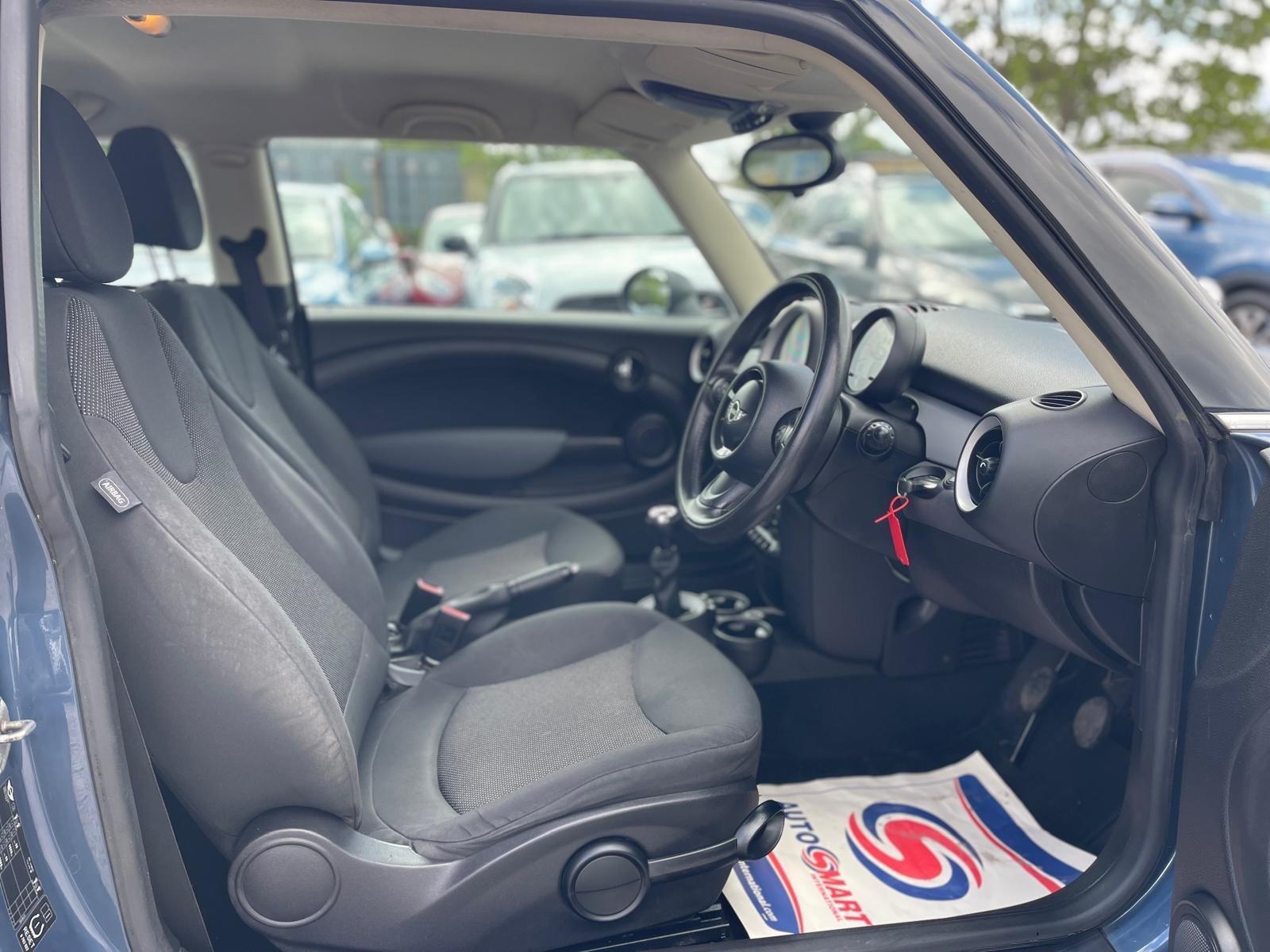 MINI Hatch - Image 10