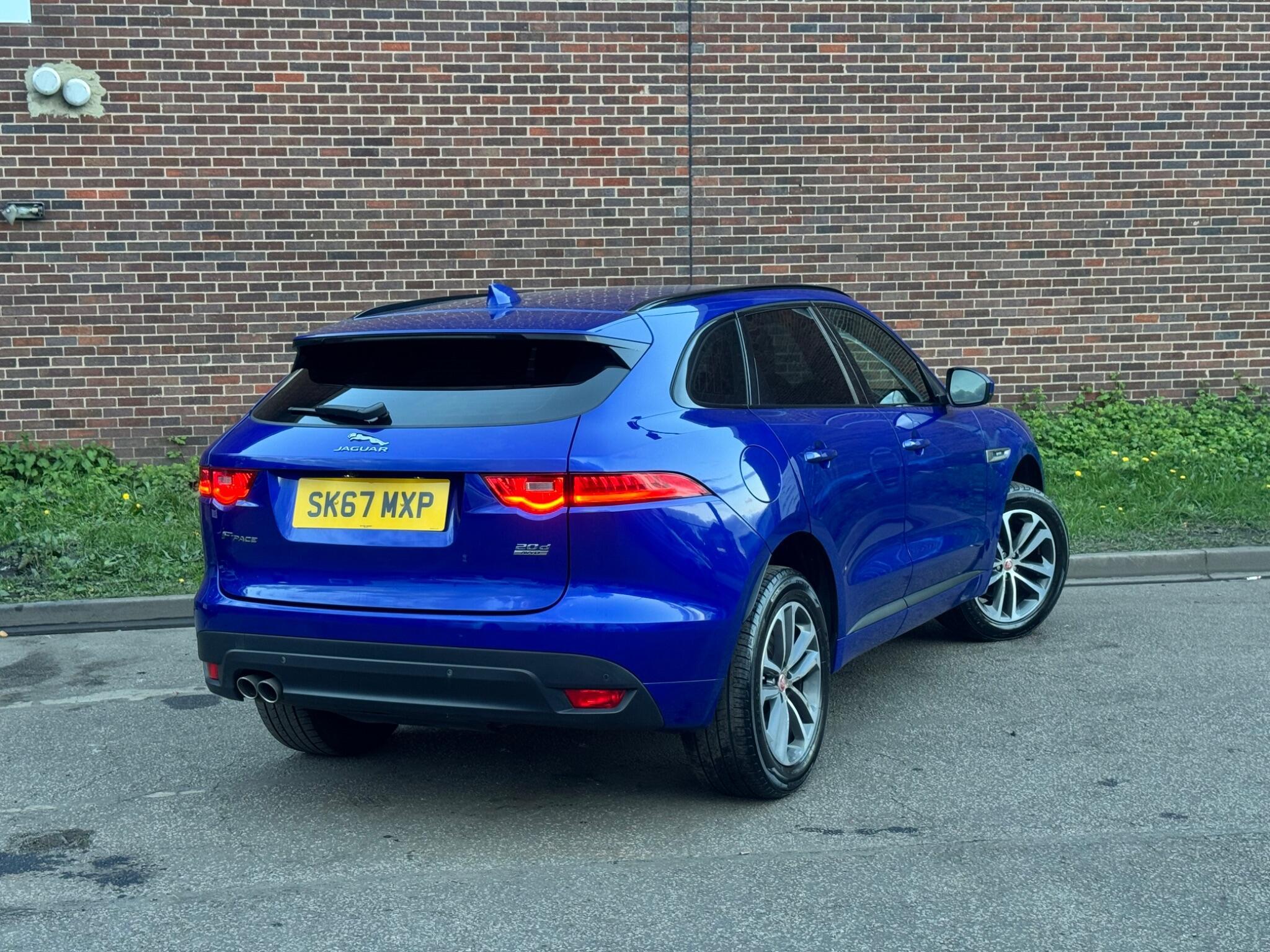 Jaguar F-Pace - Image 12
