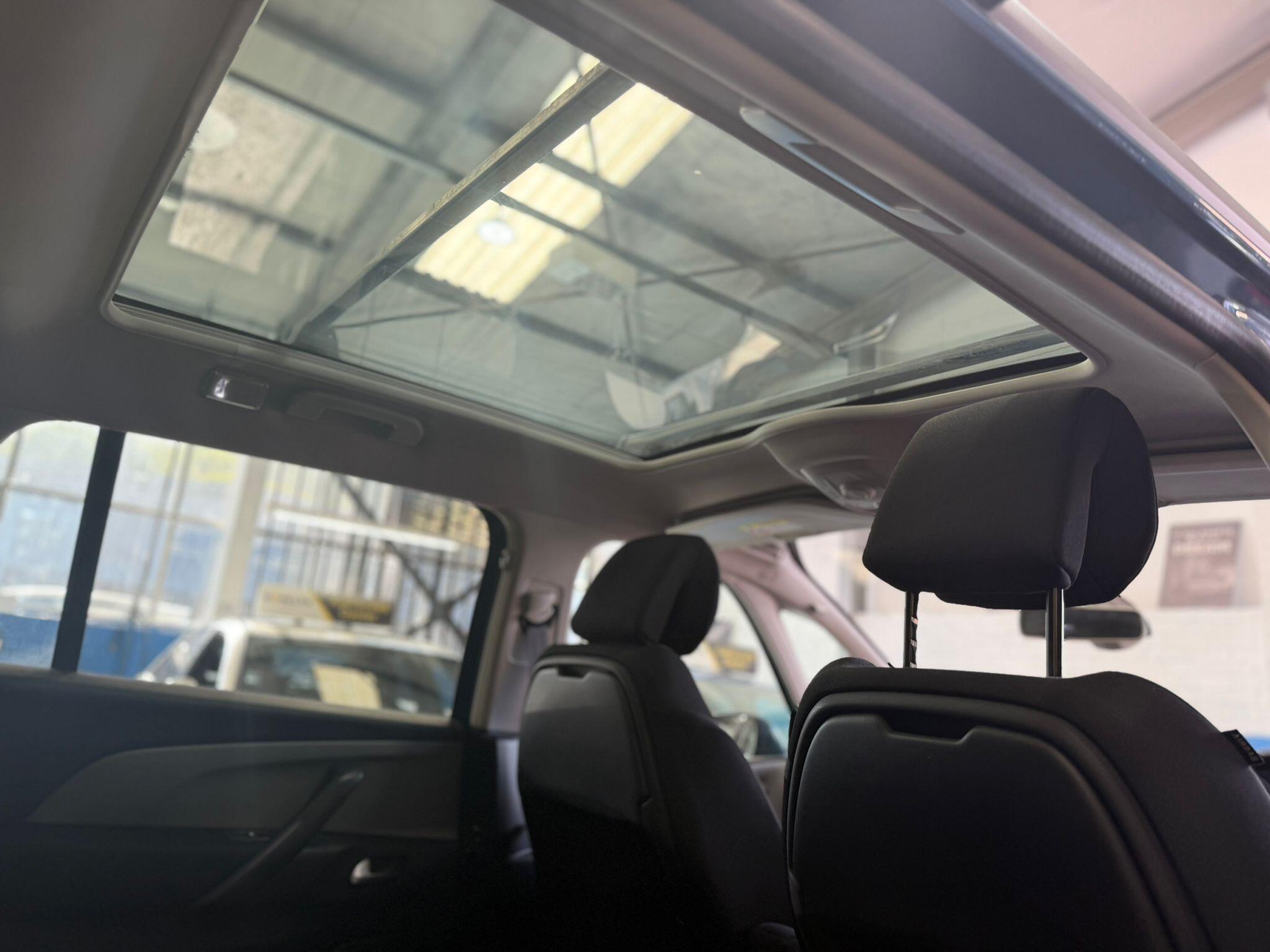 Citroen Grand C4 Picasso - Image 21