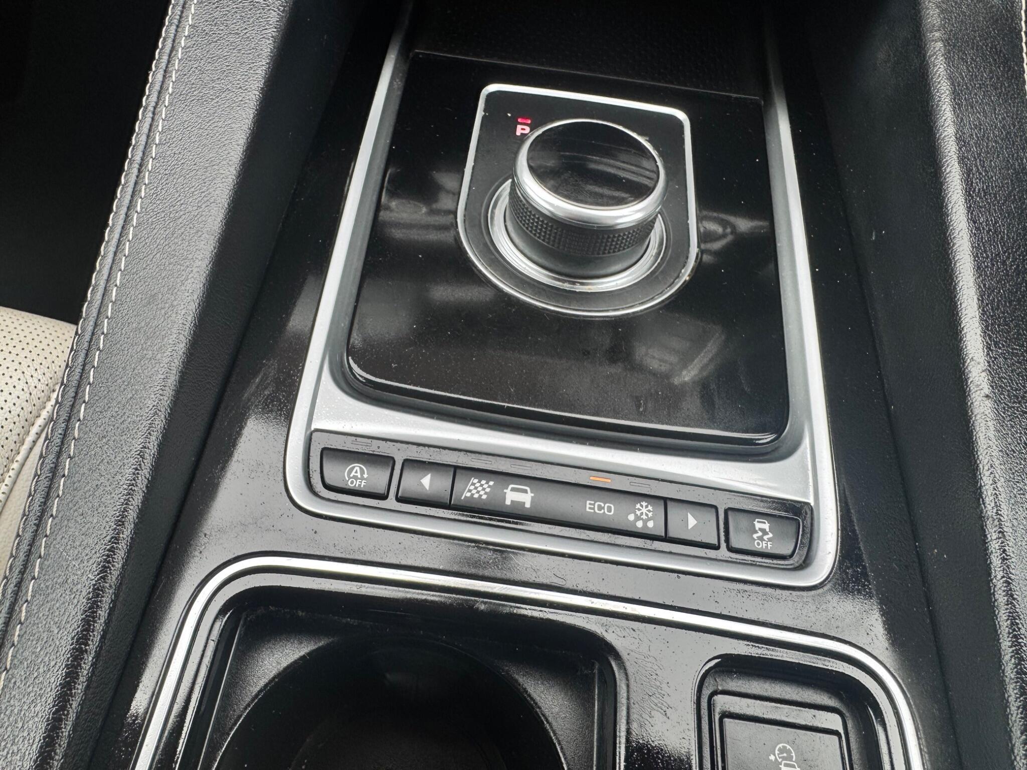 Jaguar F-Pace - Image 25