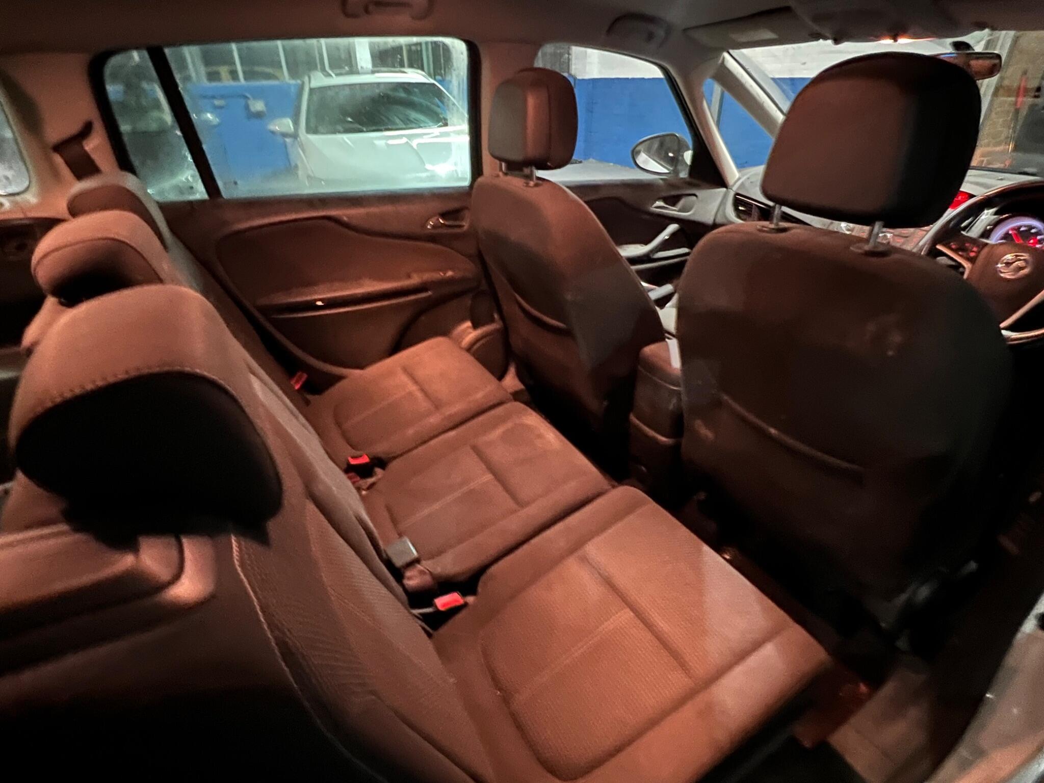 Vauxhall Zafira Tourer - Image 15
