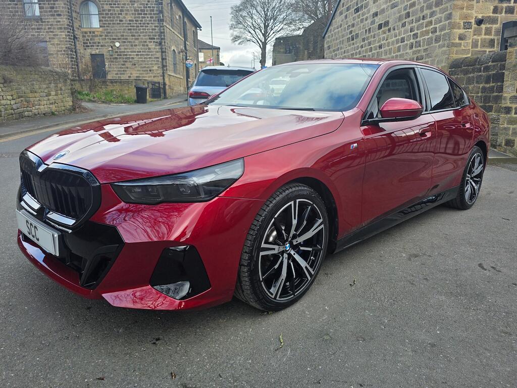 BMW 5 Series - Image 5