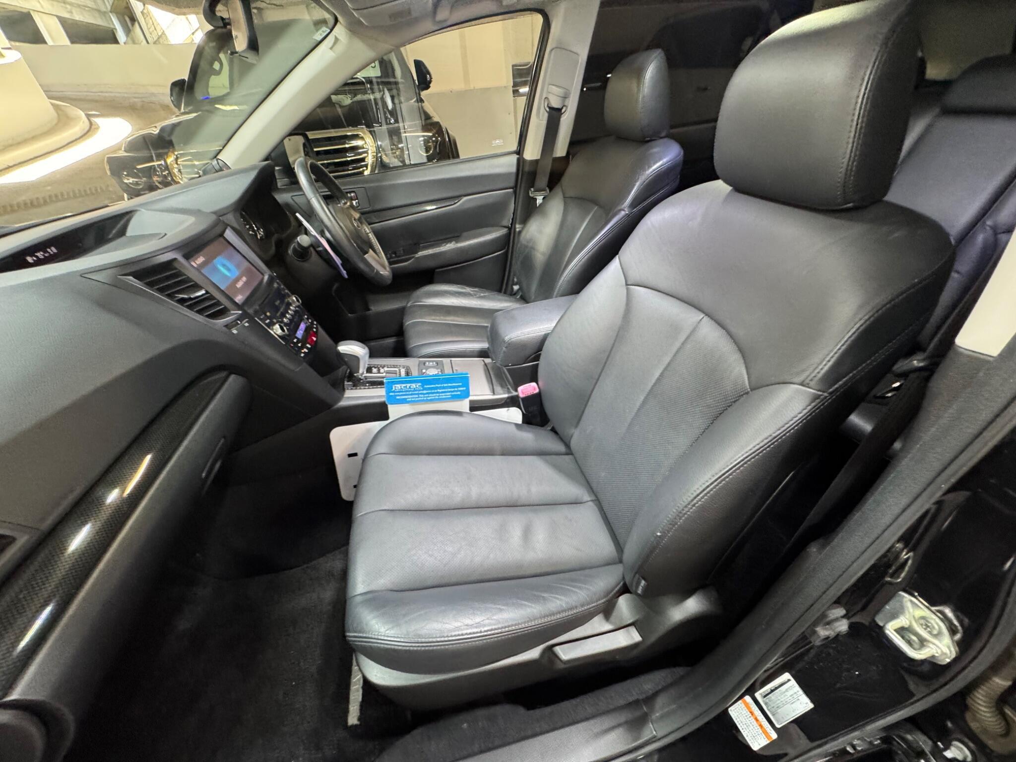 Subaru Legacy - Image 10