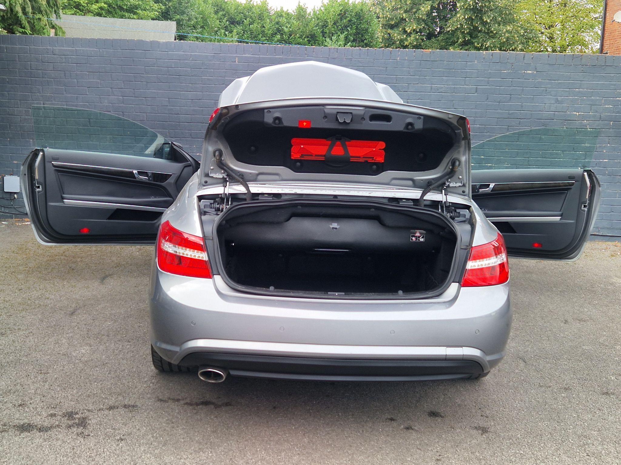 Mercedes E Class - Image 25