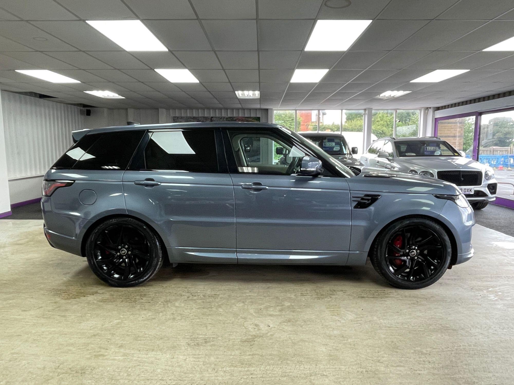 Land Rover RANGE ROVER P400 HSE - Image 12