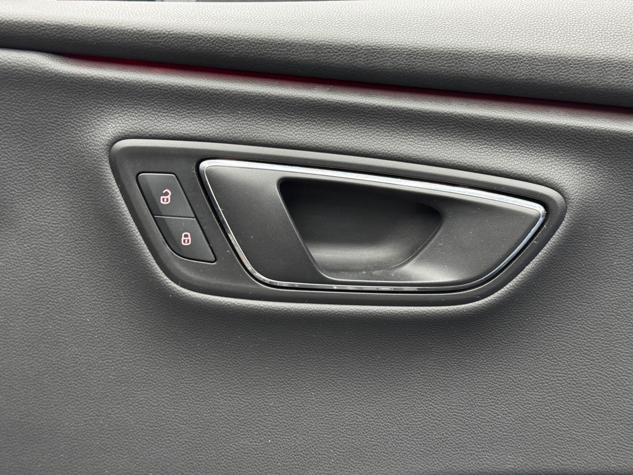 SEAT Leon - Image 40