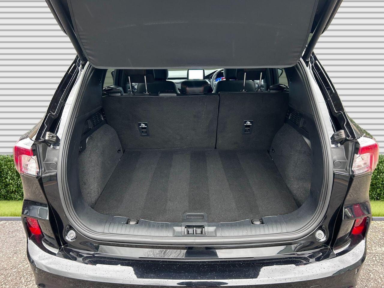 Ford Kuga - Image 11