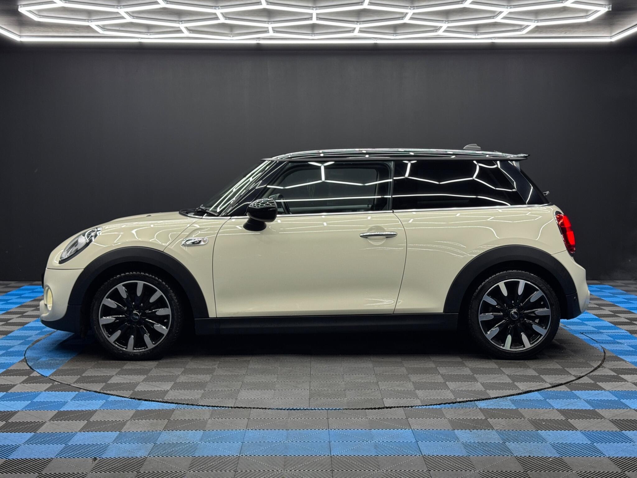 MINI Hatch - Image 8