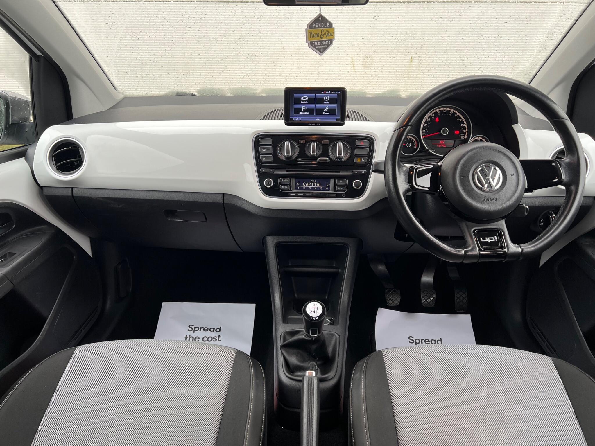 Volkswagen up! - Image 24