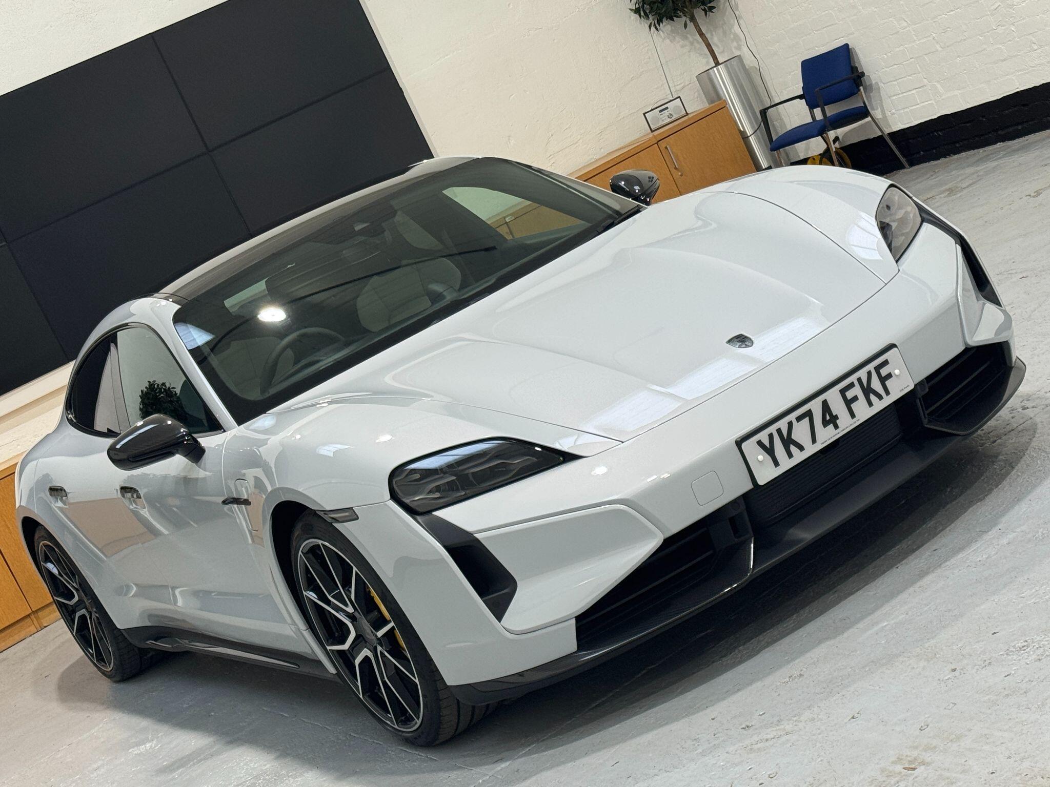 Porsche Taycan - Image 29