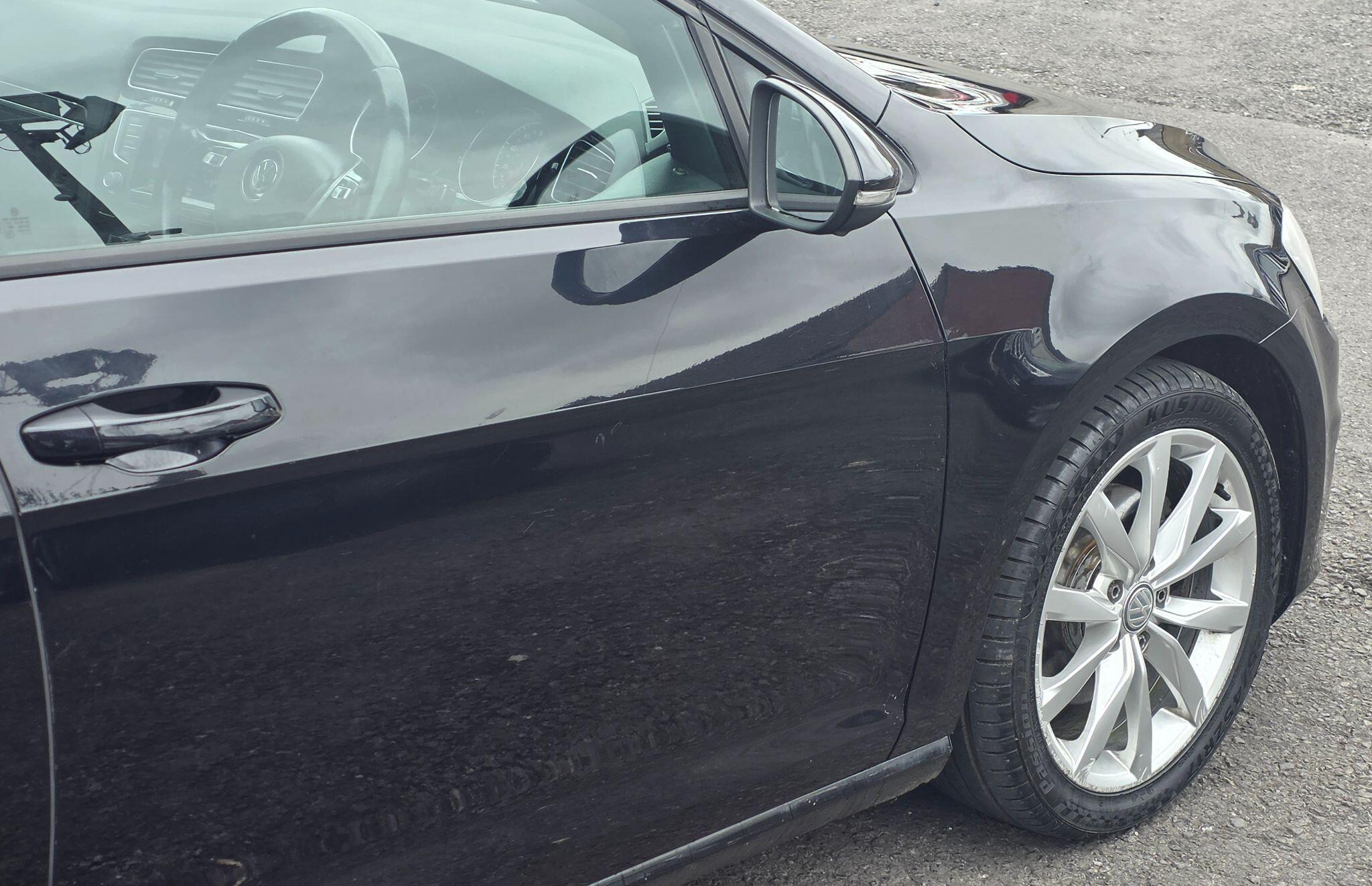 Volkswagen Golf - Image 10