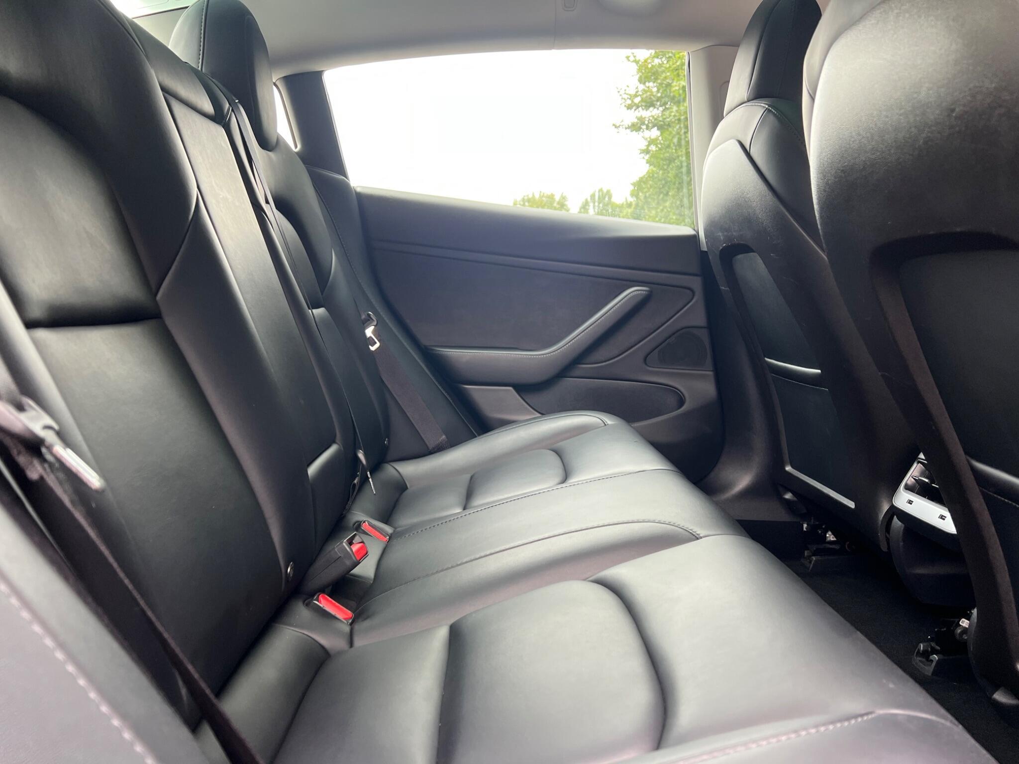 Tesla Model 3 - Image 17