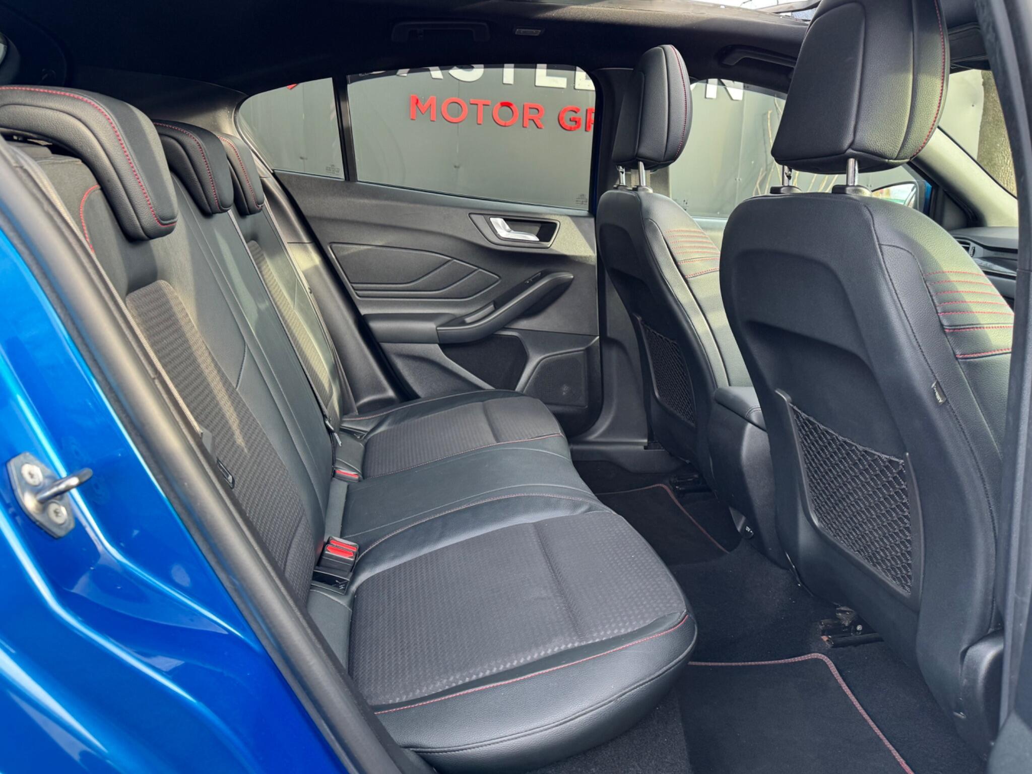 Ford Focus - Image 20
