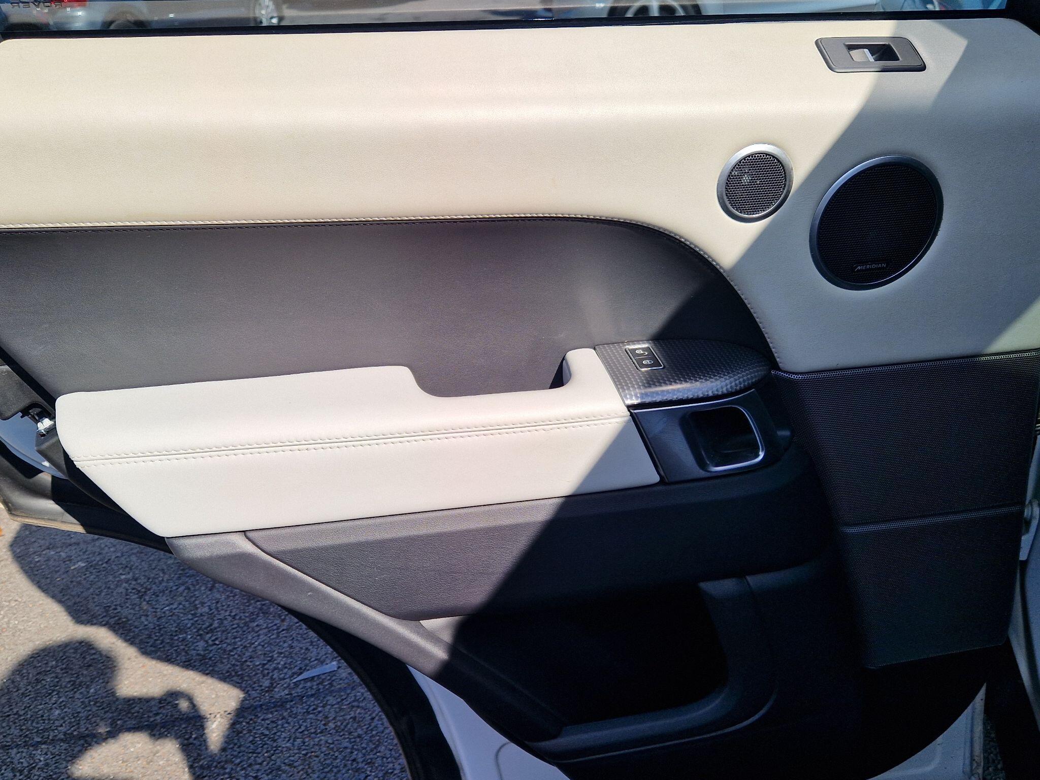 Land Rover RANGE ROVER SPORT - Image 43