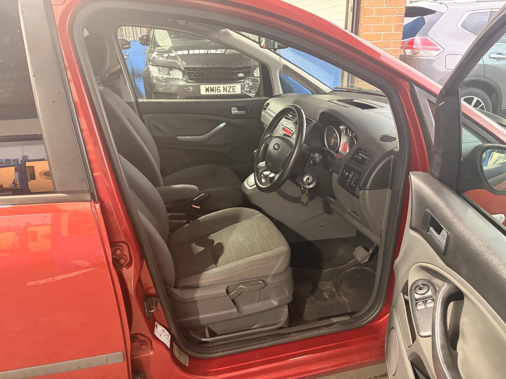 Ford C-MAX - Image 20