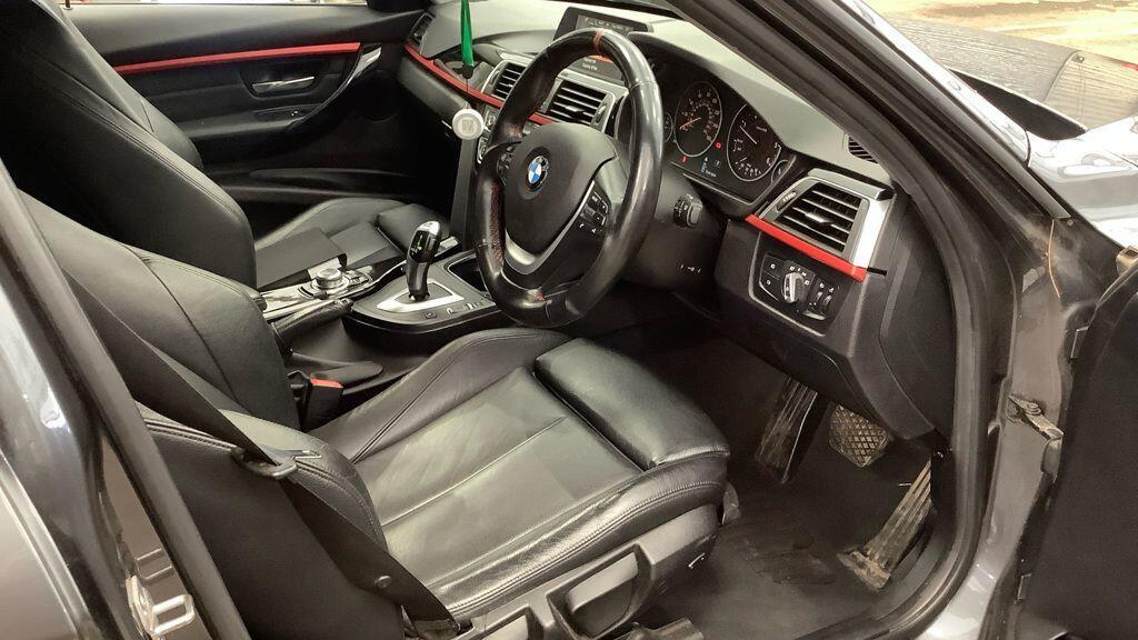 BMW 3 Series - Image 2