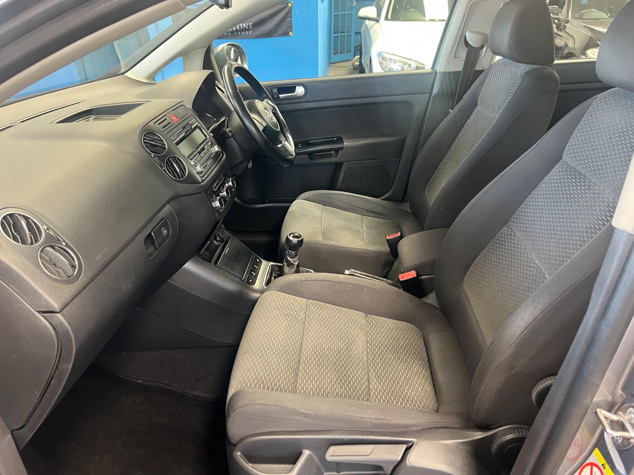 Volkswagen Golf Plus - Image 11