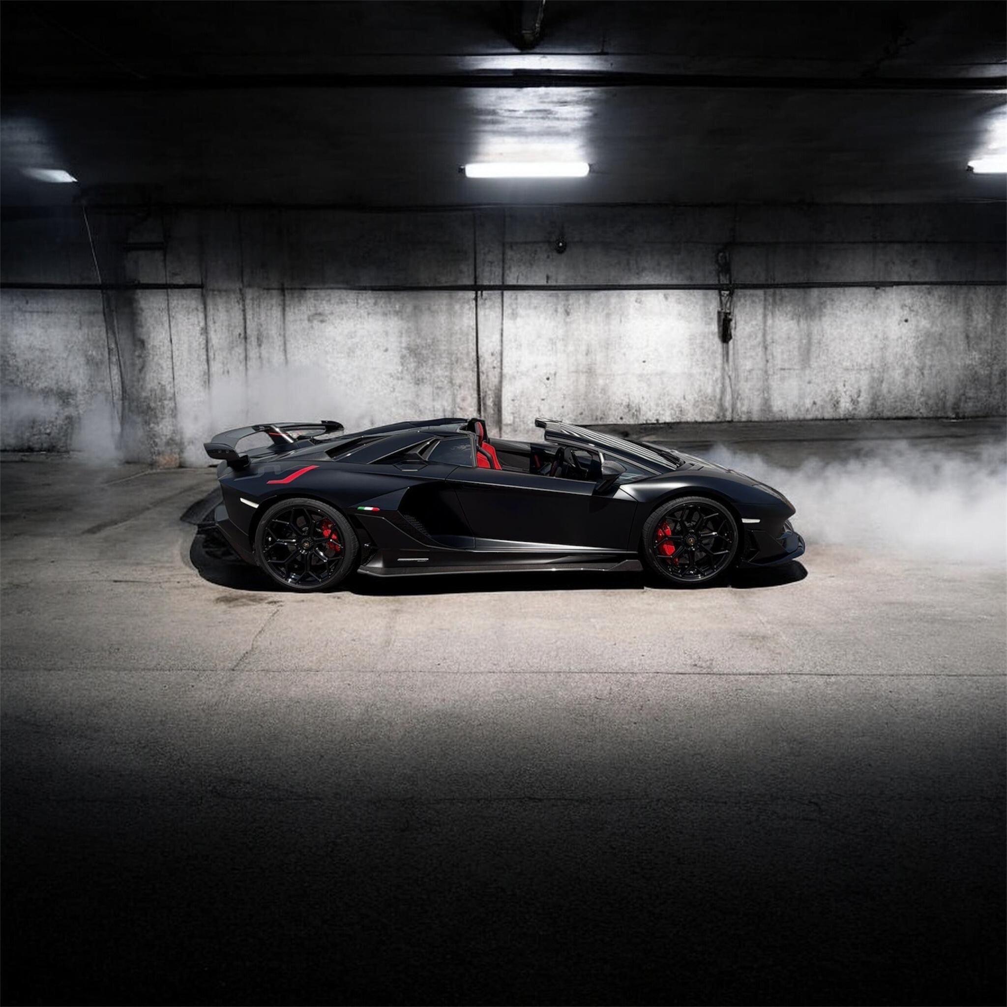 Lamborghini Aventador - Image 4