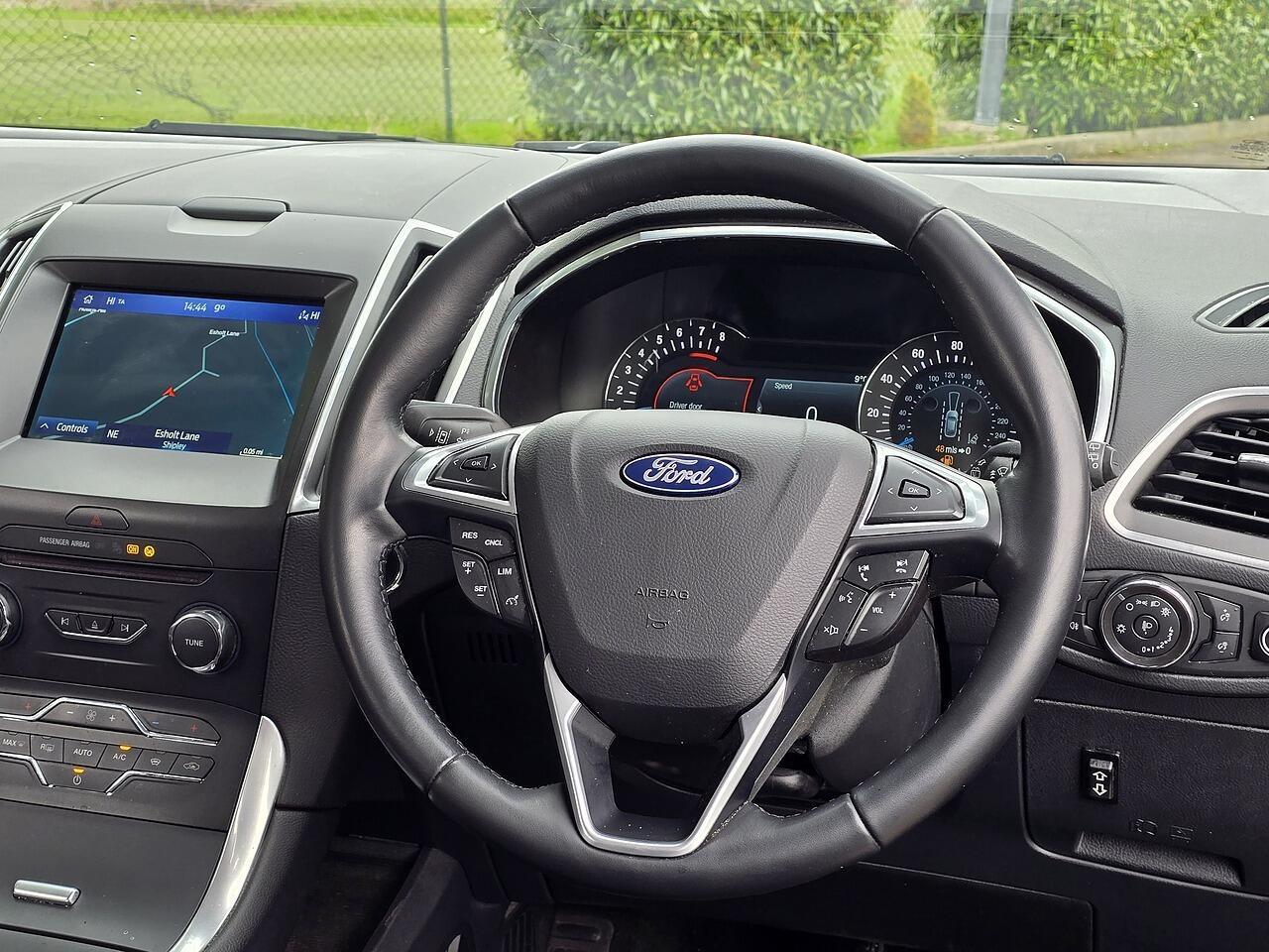 Ford Galaxy - Image 24