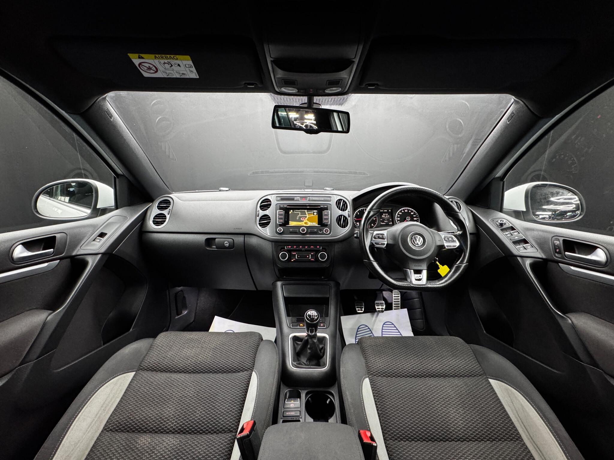 Volkswagen Tiguan - Image 17