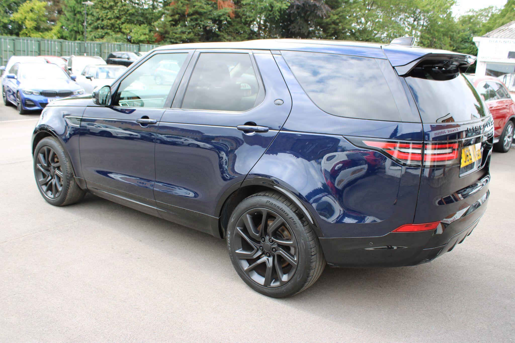 Land Rover Discovery - Image 14