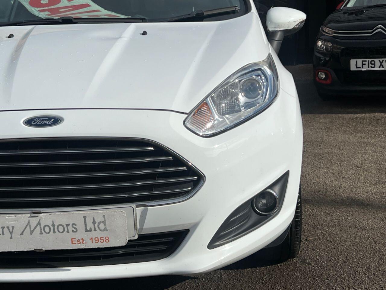 Ford Fiesta - Image 11