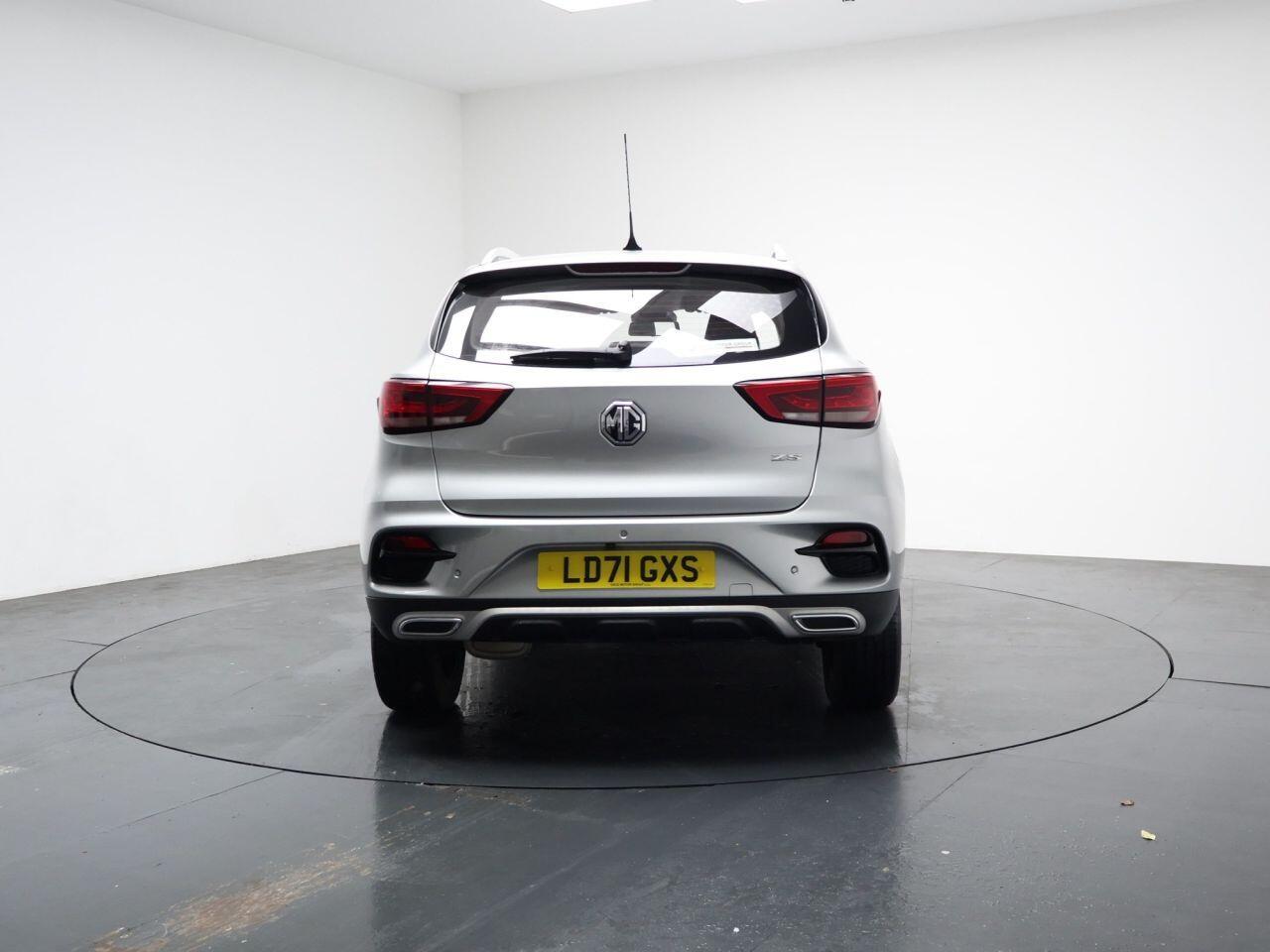 MG MG ZS - Image 11