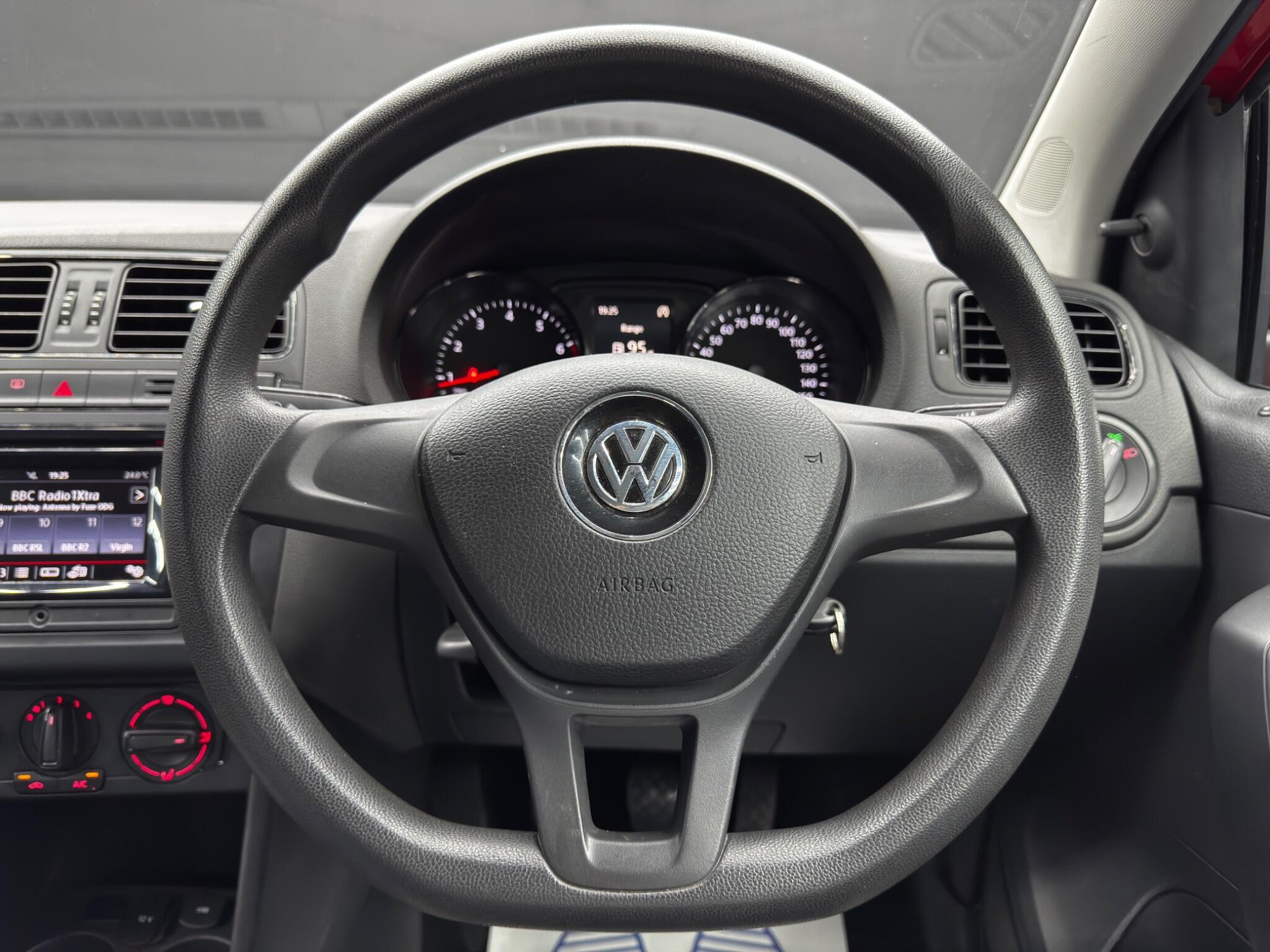 Volkswagen Polo - Image 18