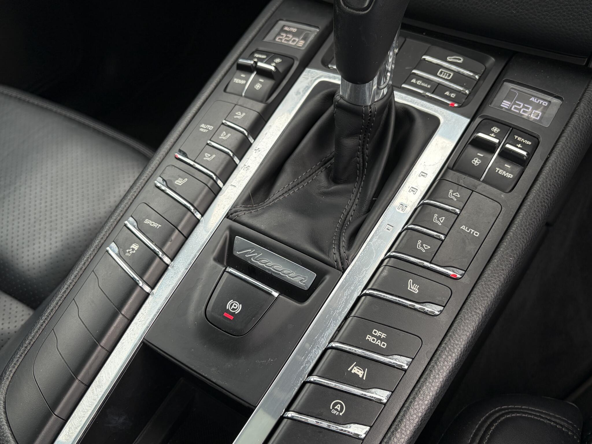 Porsche Macan - Image 19