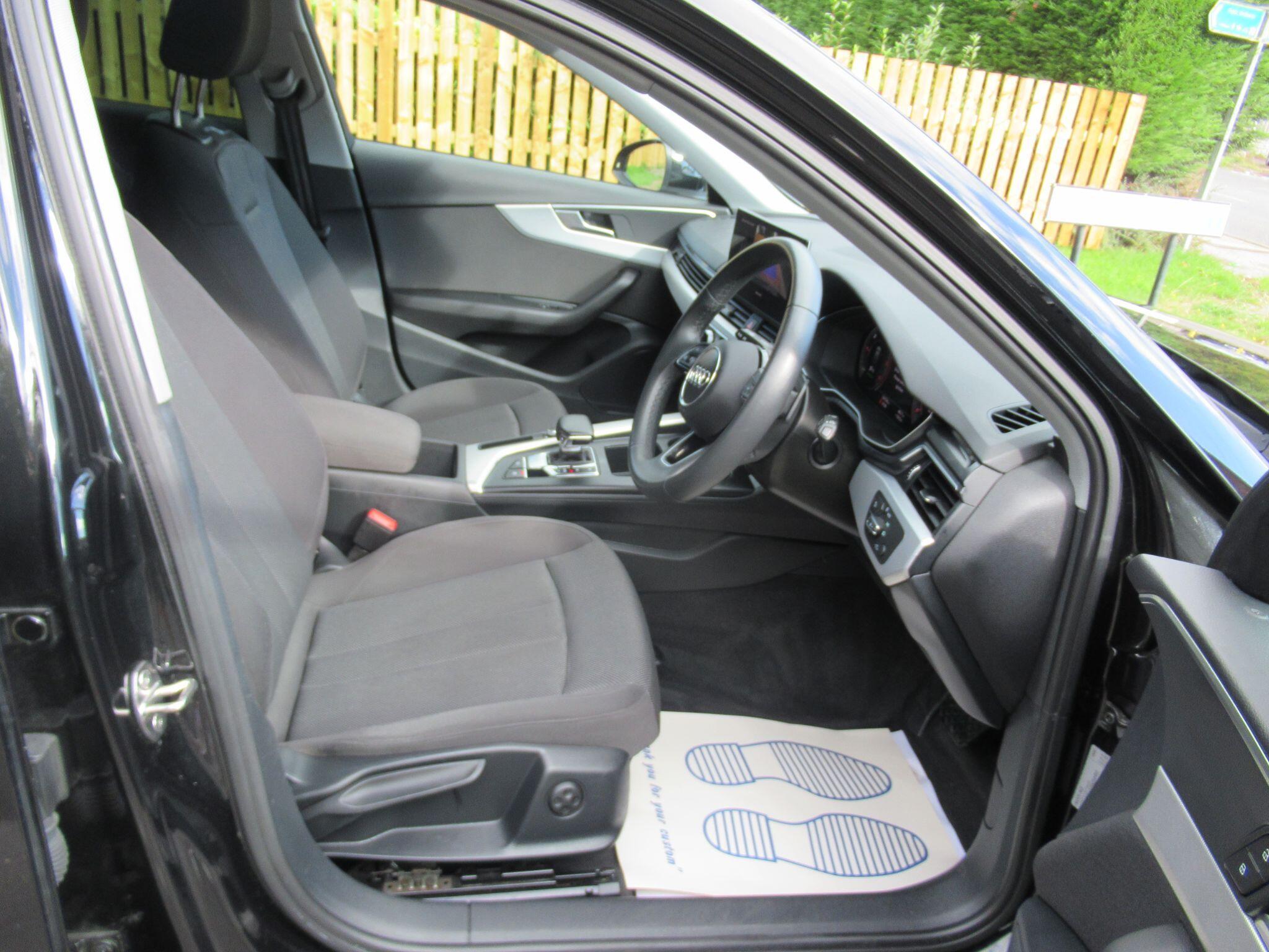 Audi A4 Avant - Image 19