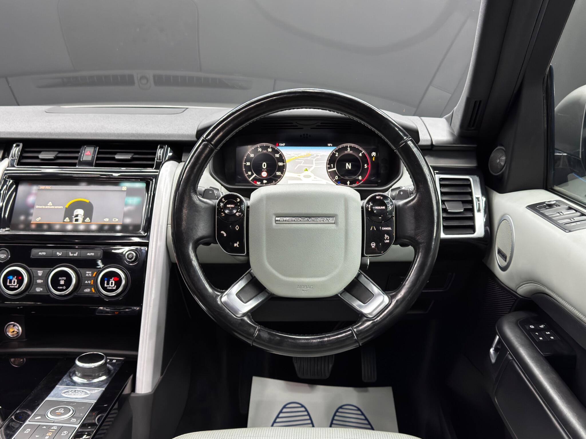 Land Rover Discovery - Image 19