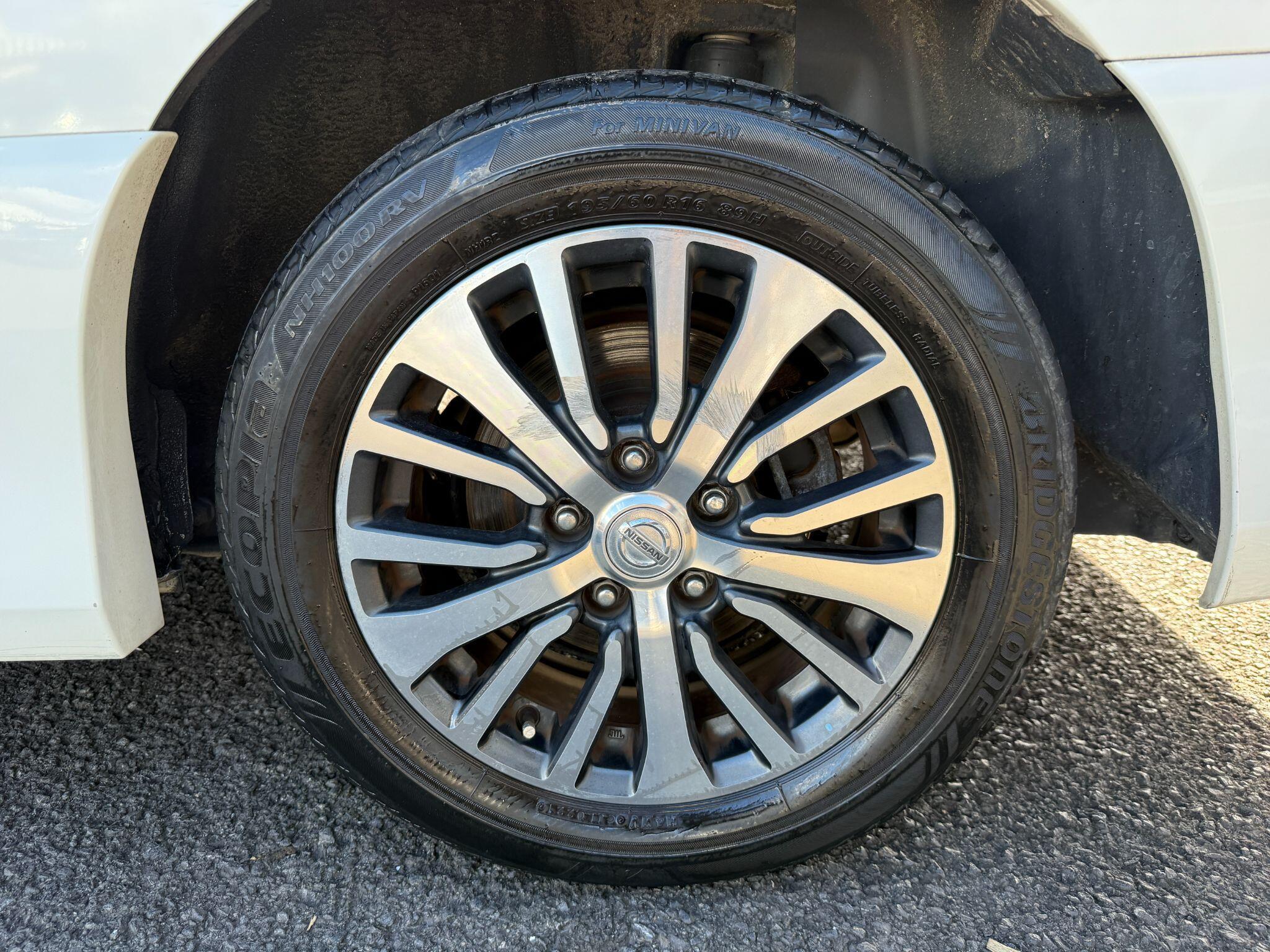 Nissan Serena - Image 78