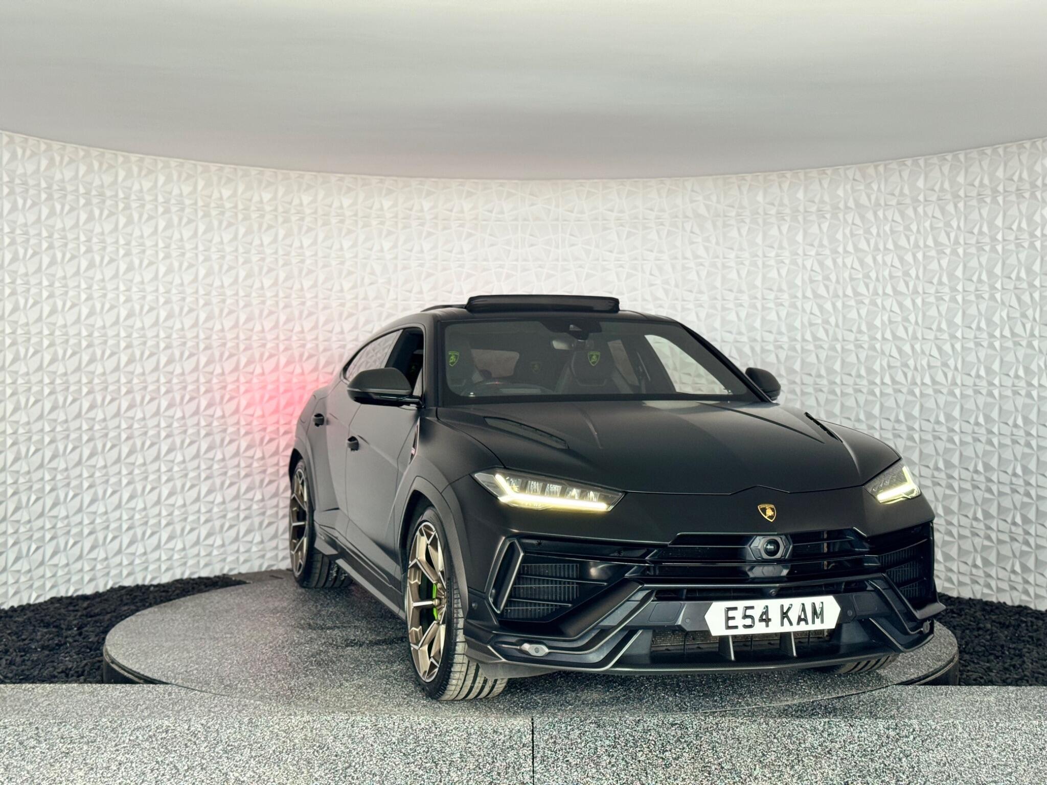 Lamborghini Urus - Image 5