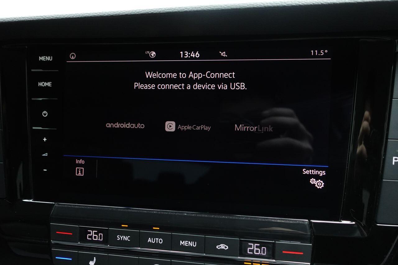 Volkswagen Touareg - Image 31