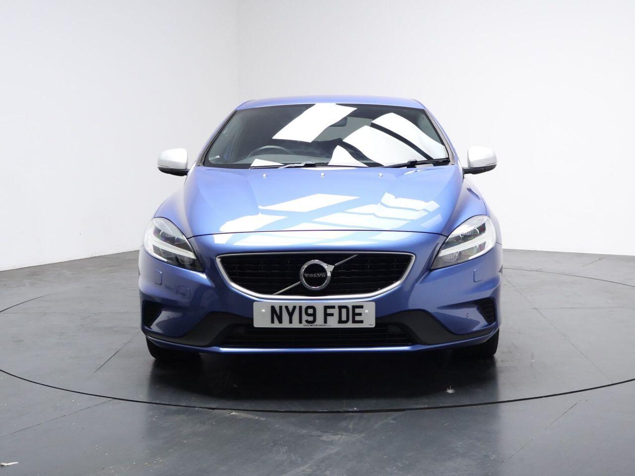 Volvo V40 - Image 5