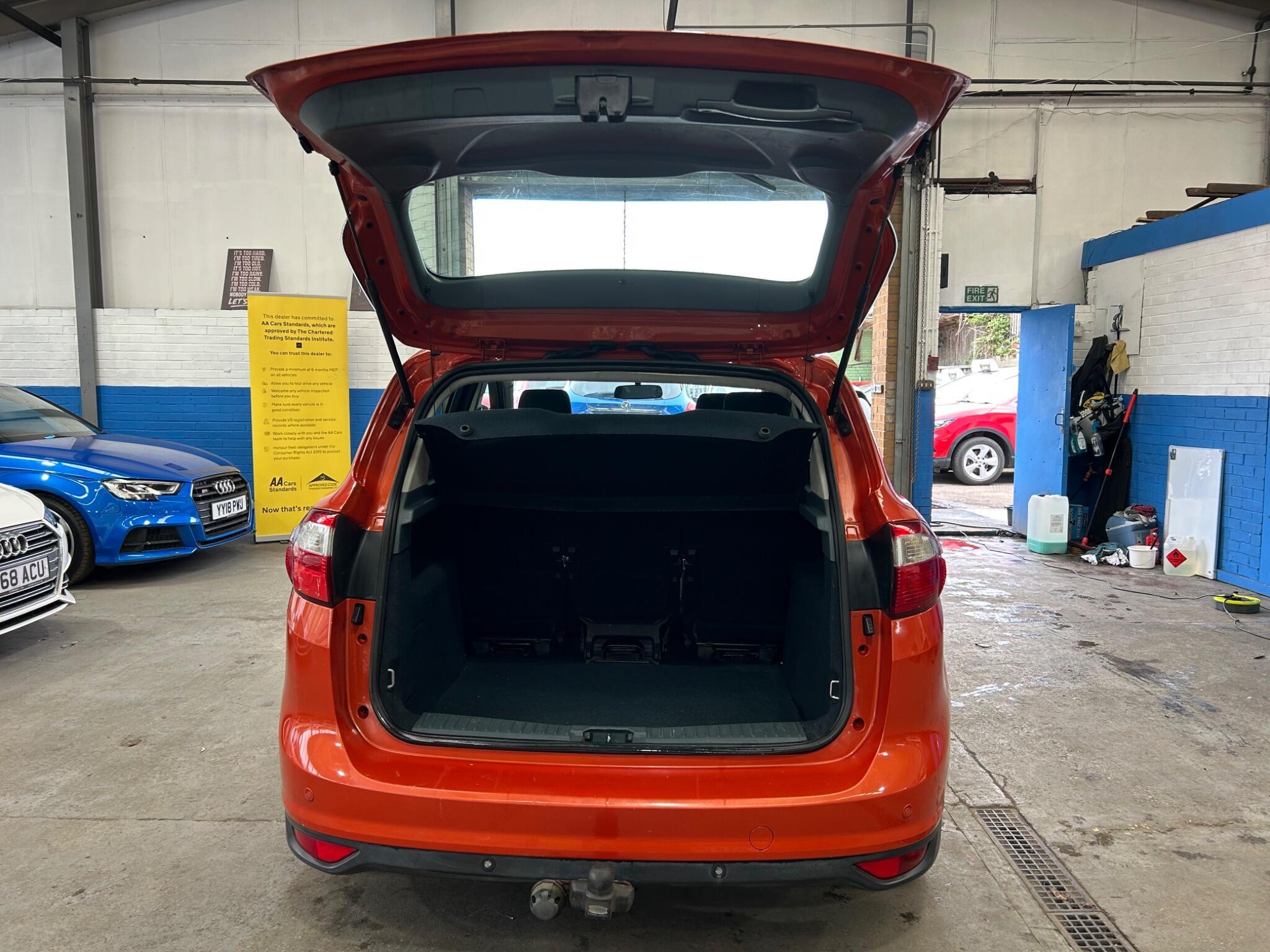 Ford C-MAX - Image 18