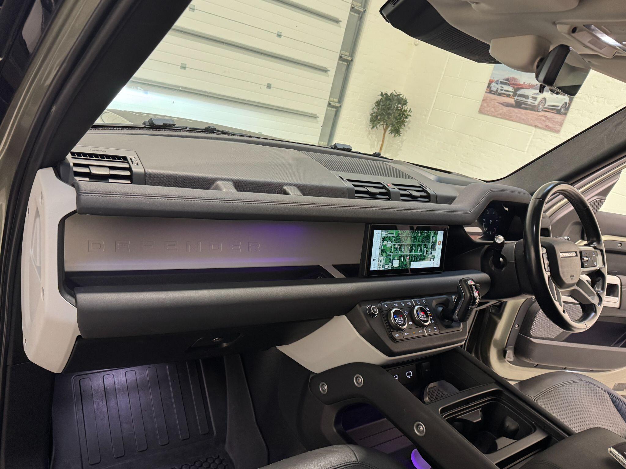 Land Rover Defender 110 - Image 47