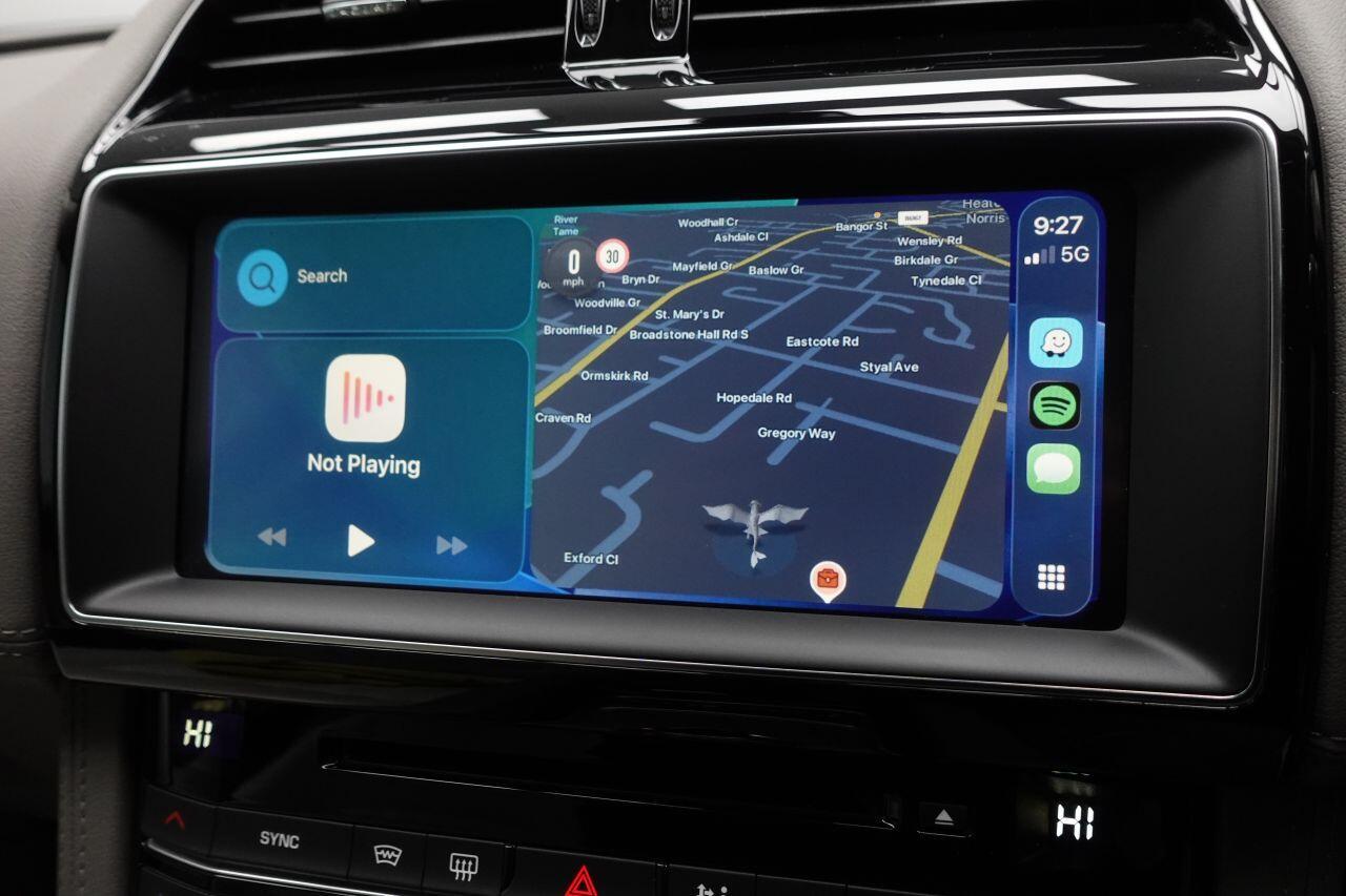 Jaguar F-Pace - Image 31