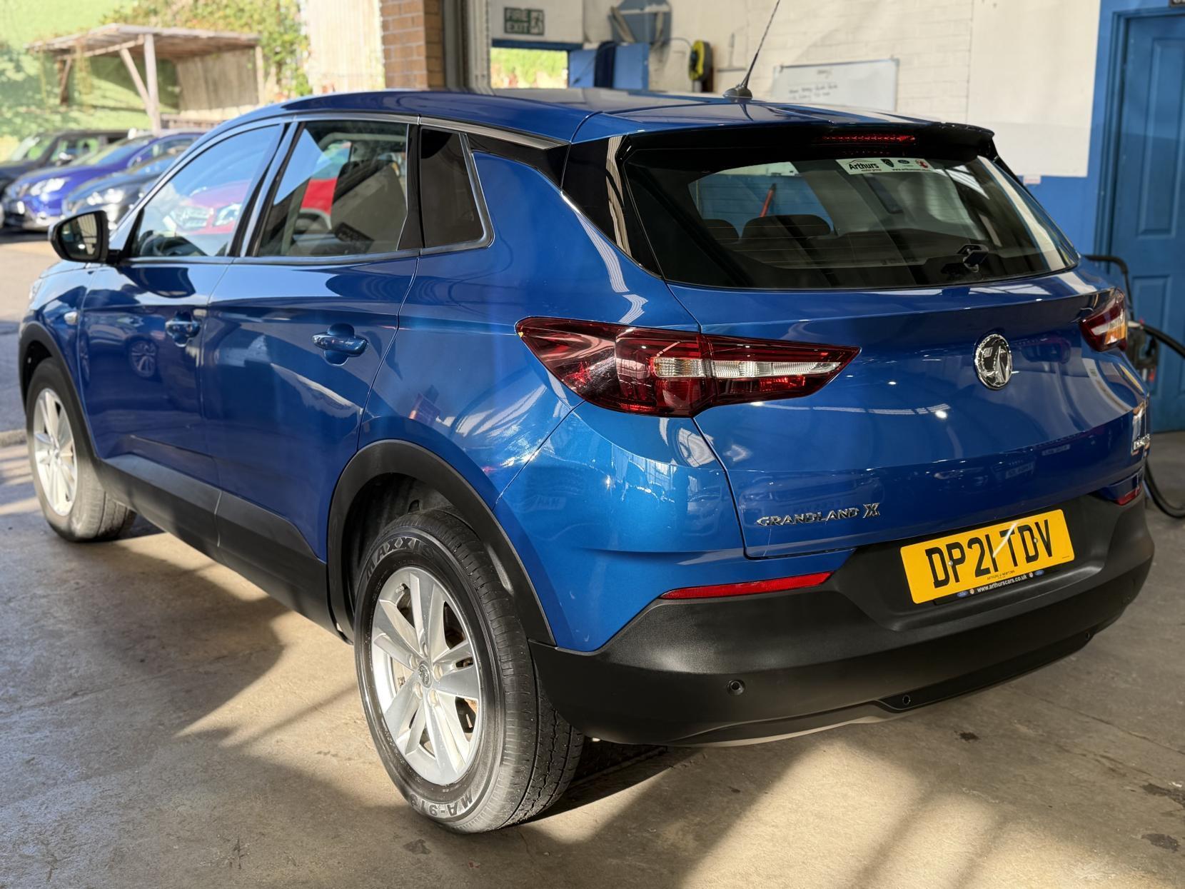 Vauxhall Grandland X - Image 6