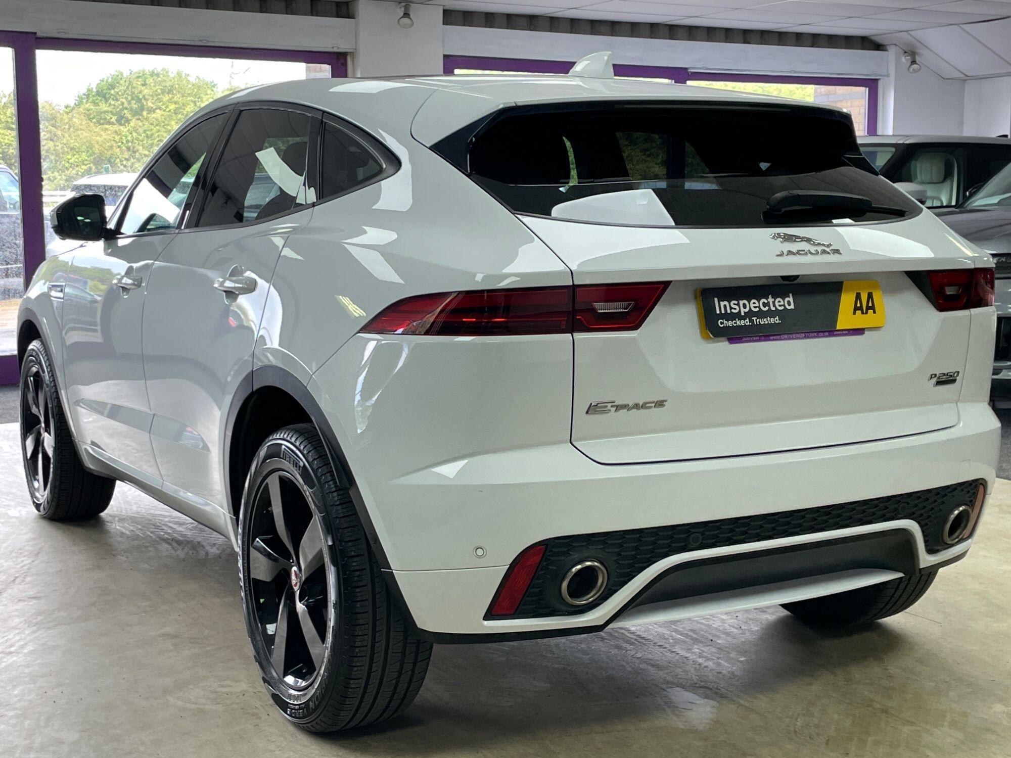 Jaguar E-Pace - Image 9