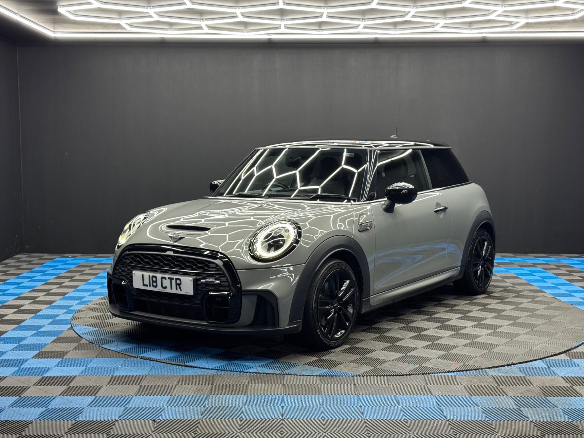 MINI Hatch - Image 3