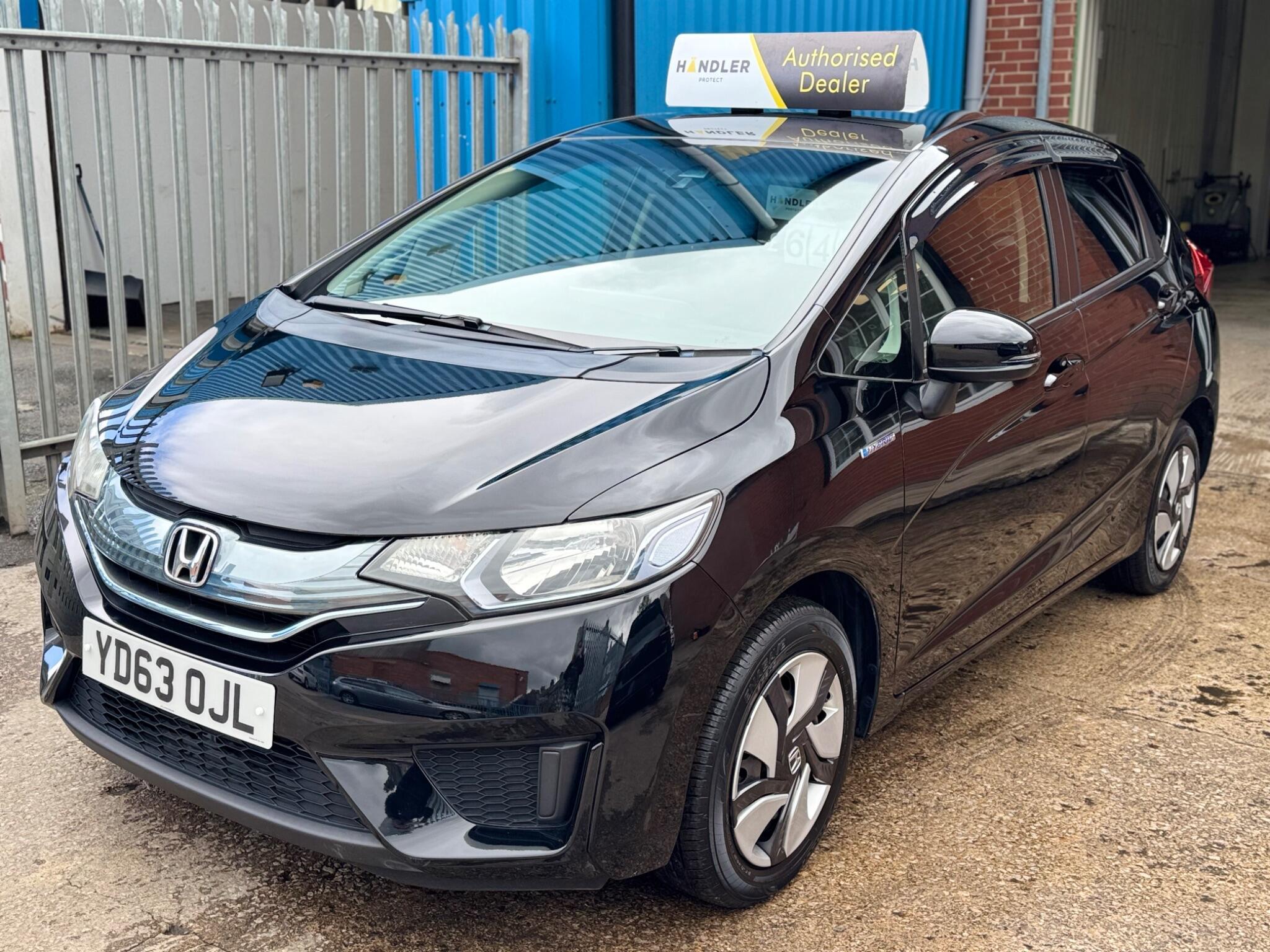 Honda FIT - Image 13