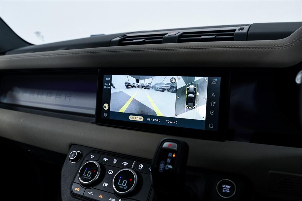 Land Rover Defender 110 - Image 35