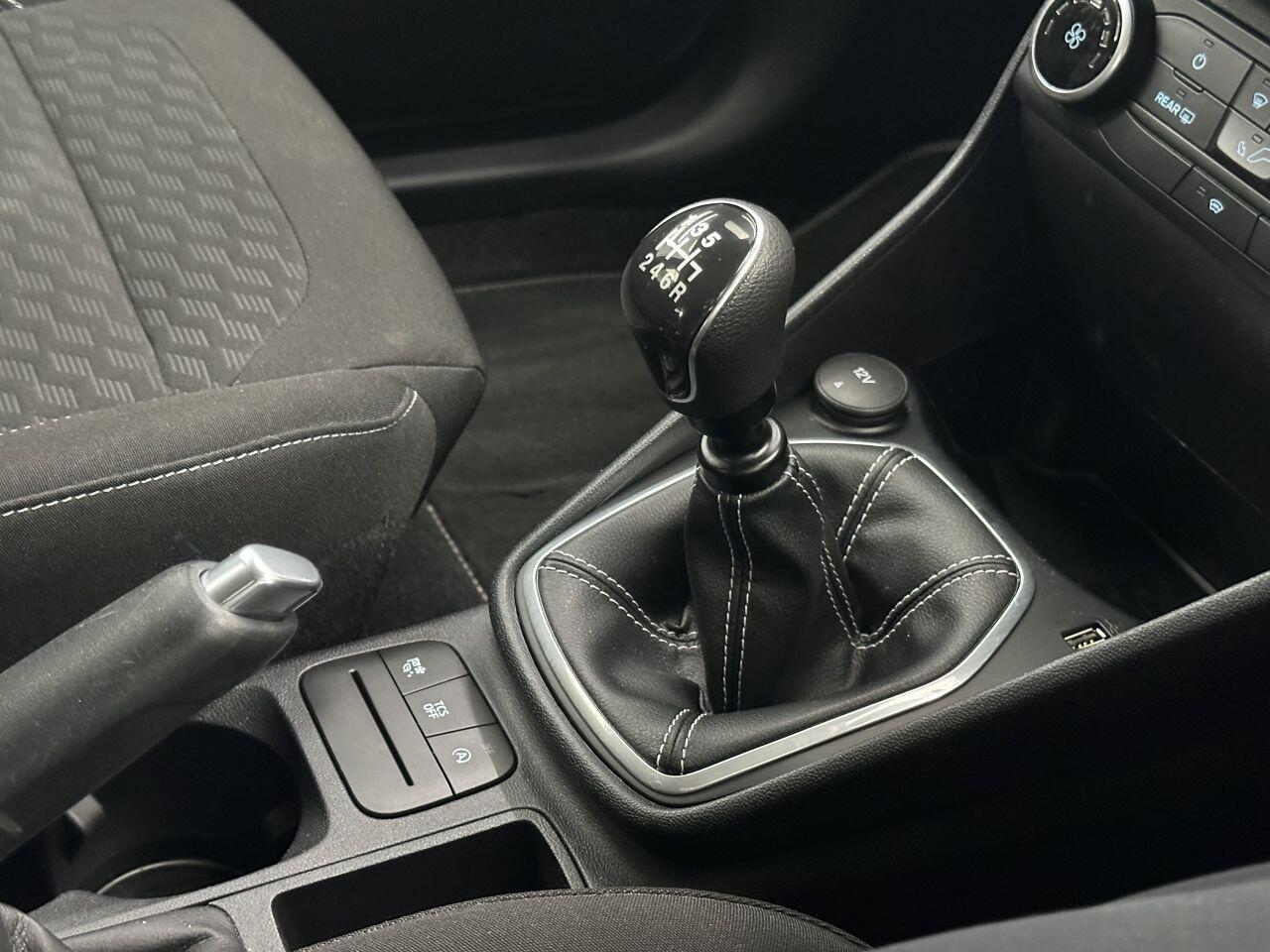 Ford Fiesta - Image 18