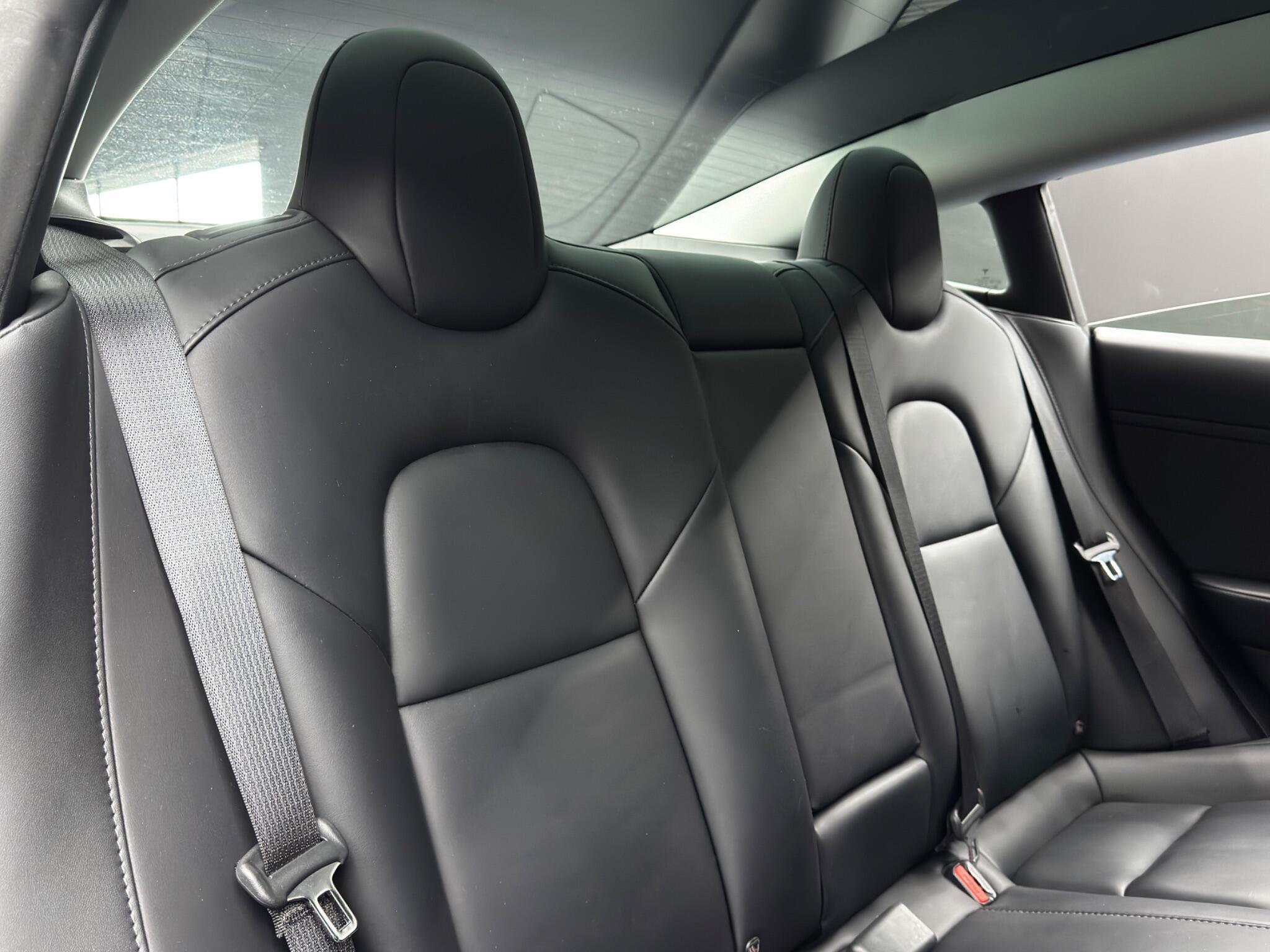 Tesla Model 3 - Image 15