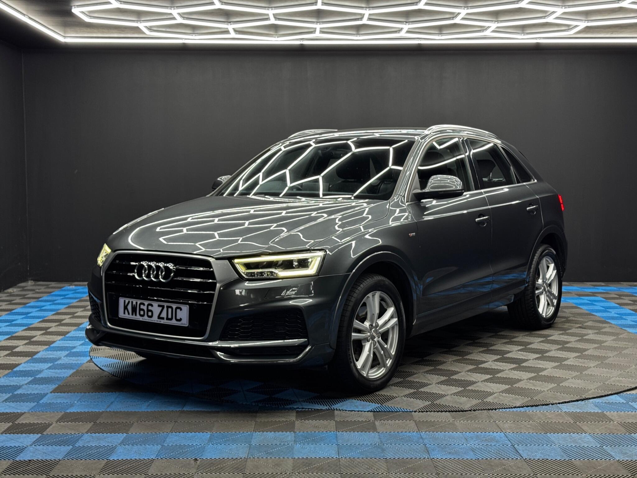 Audi Q3 - Image 3